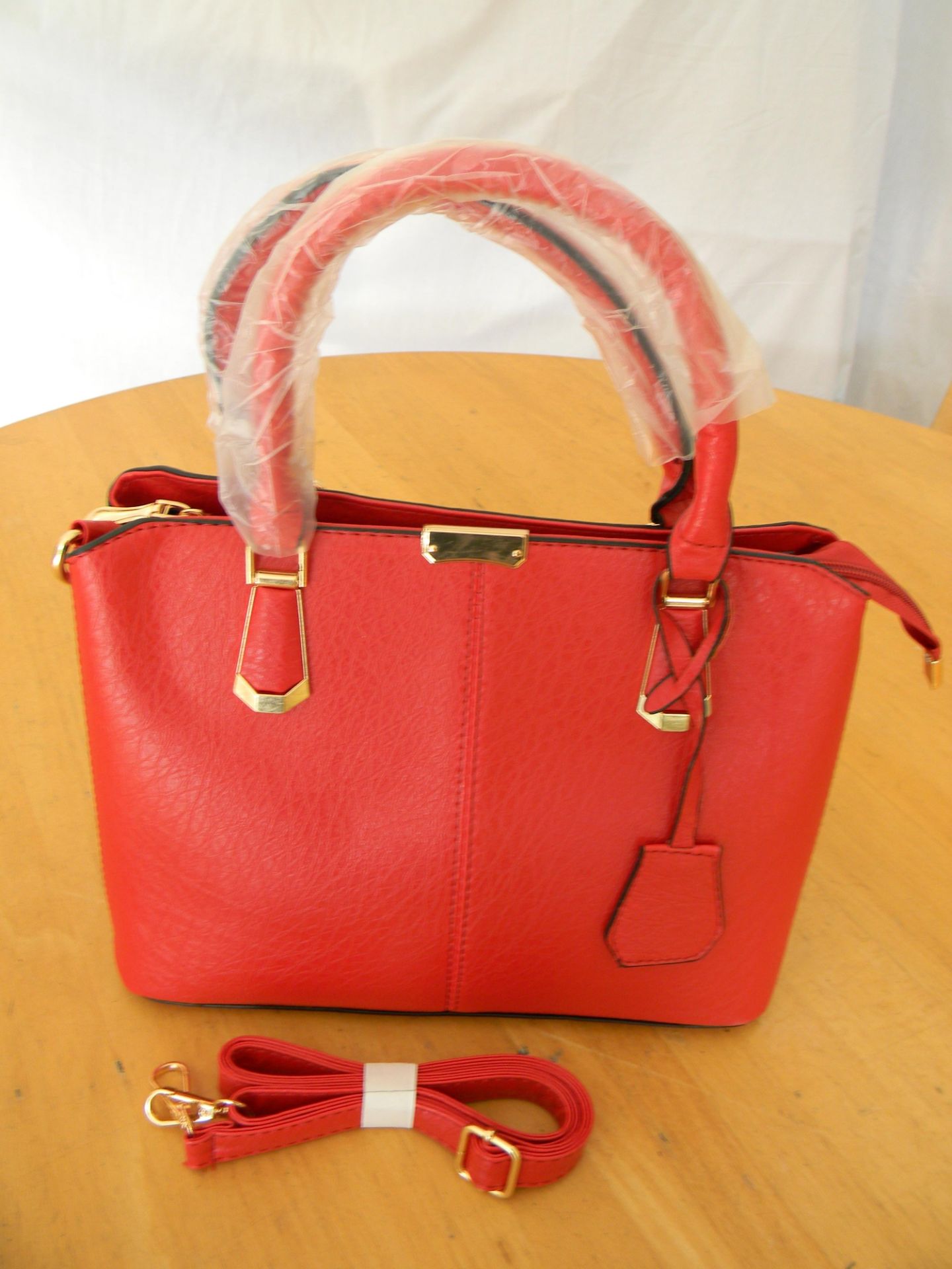 Red Handbag Elegant design