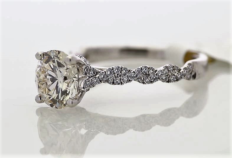 18ct White Gold Single Stone Prong Set With Stone Set Shoulders Diamond Ring 1.70 - Image 2 of 3