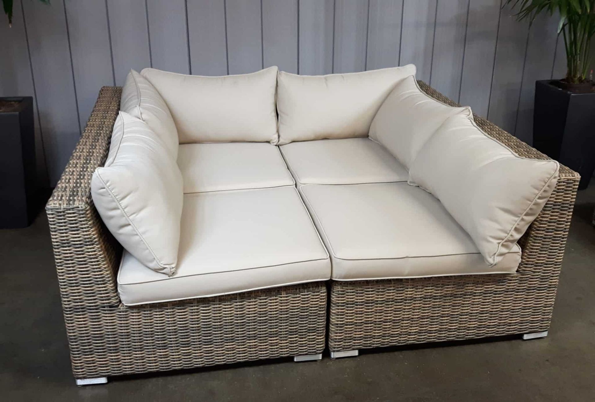 Ryde Premium Quality Multi Purpose All Weather Sofa Set - Image 3 of 8