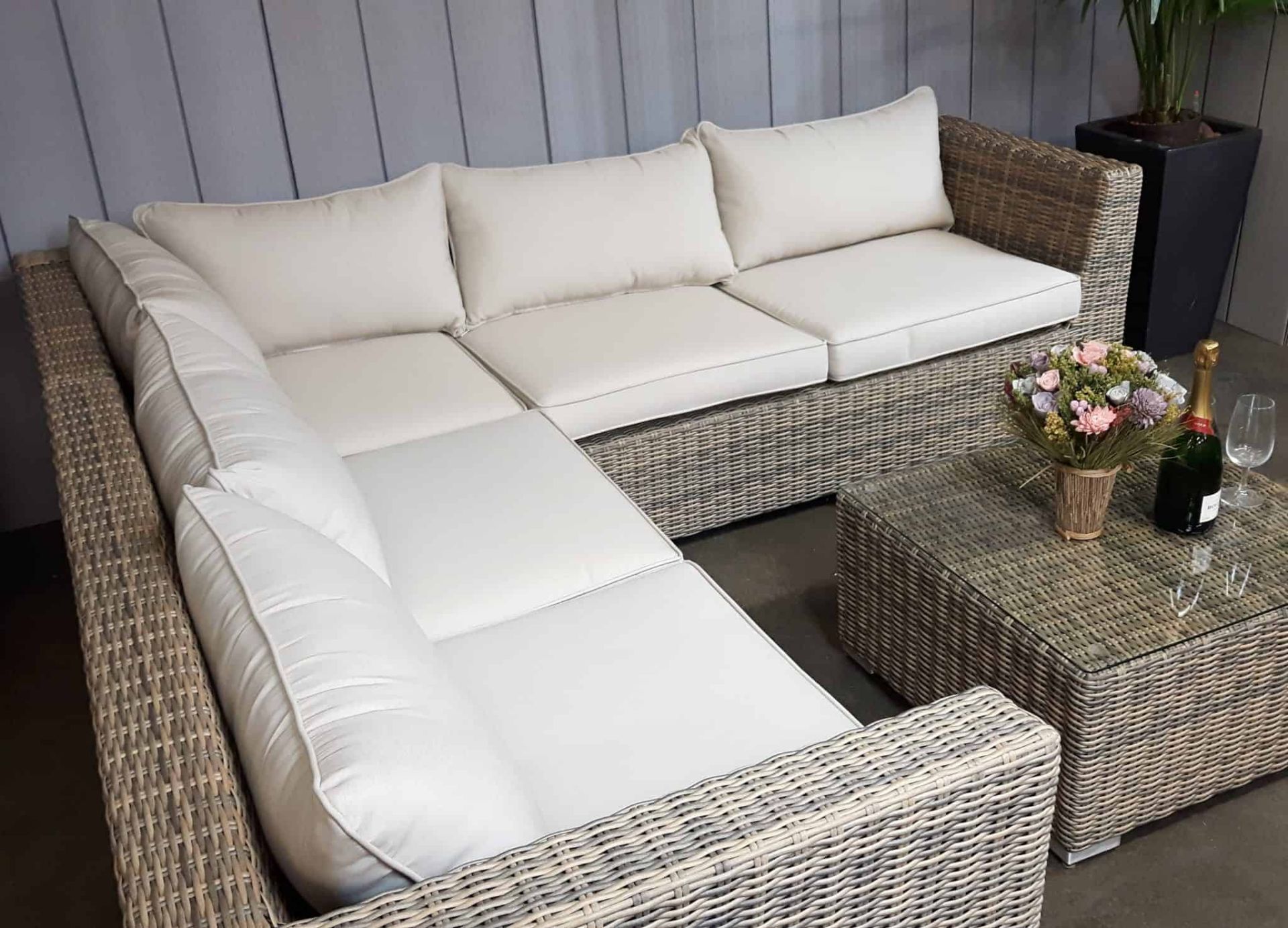 Ryde Premium Quality Multi Purpose All Weather Sofa Set - Image 4 of 8