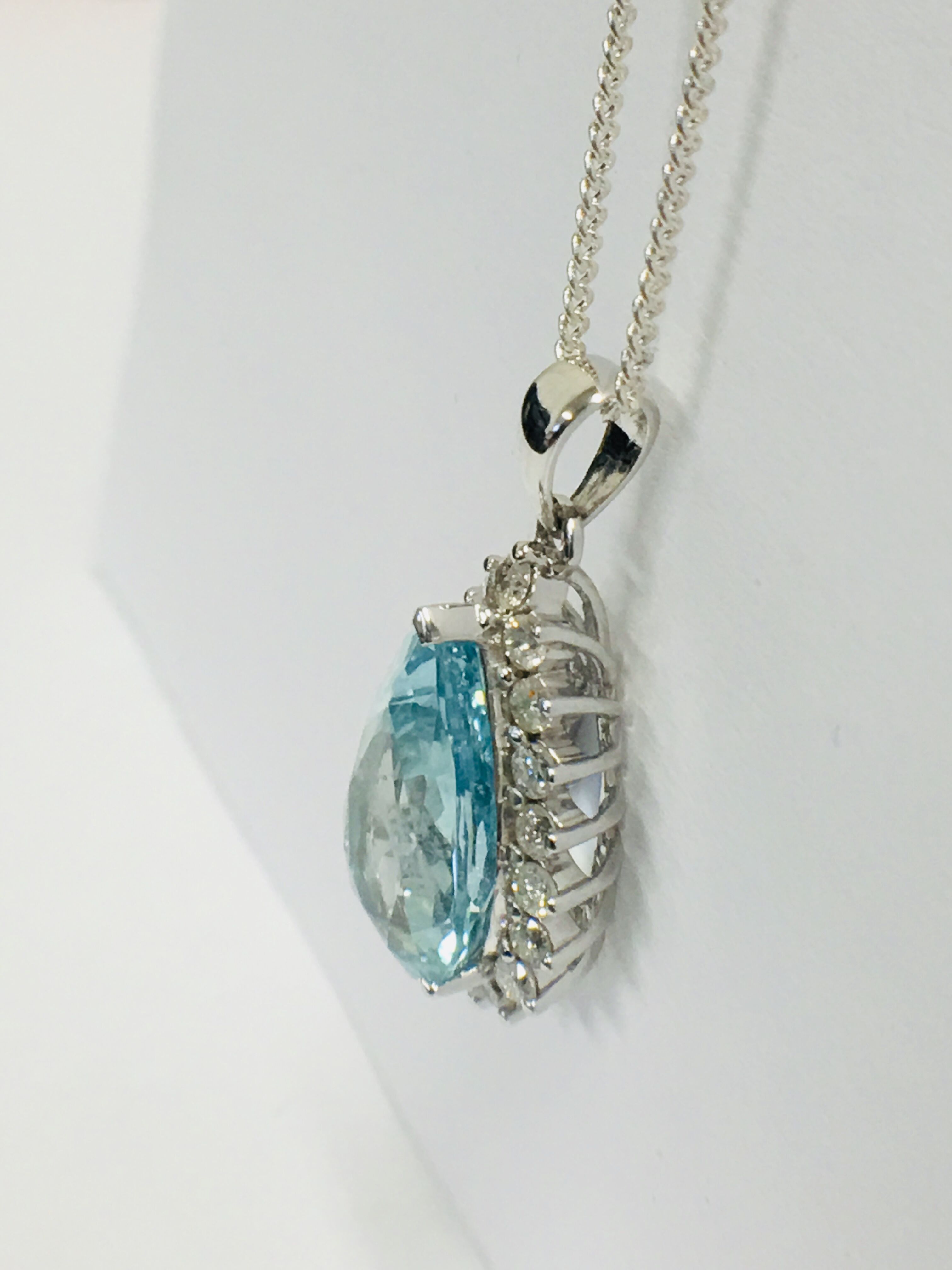 14Ct White Gold Aquamarine & Diamond Pendant. - Image 5 of 8