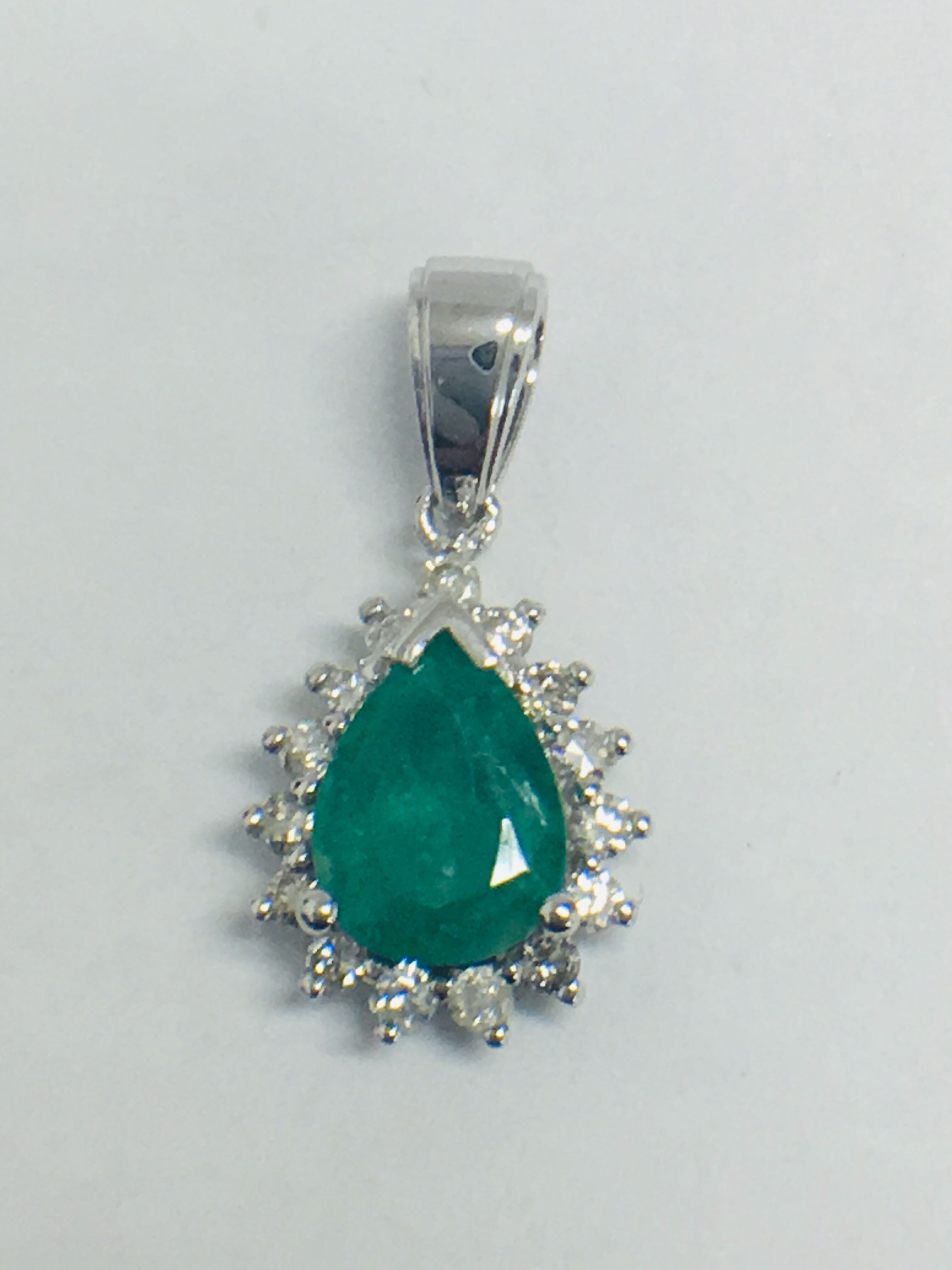 14Ct White Gold Emerald And Diamond - Image 5 of 6