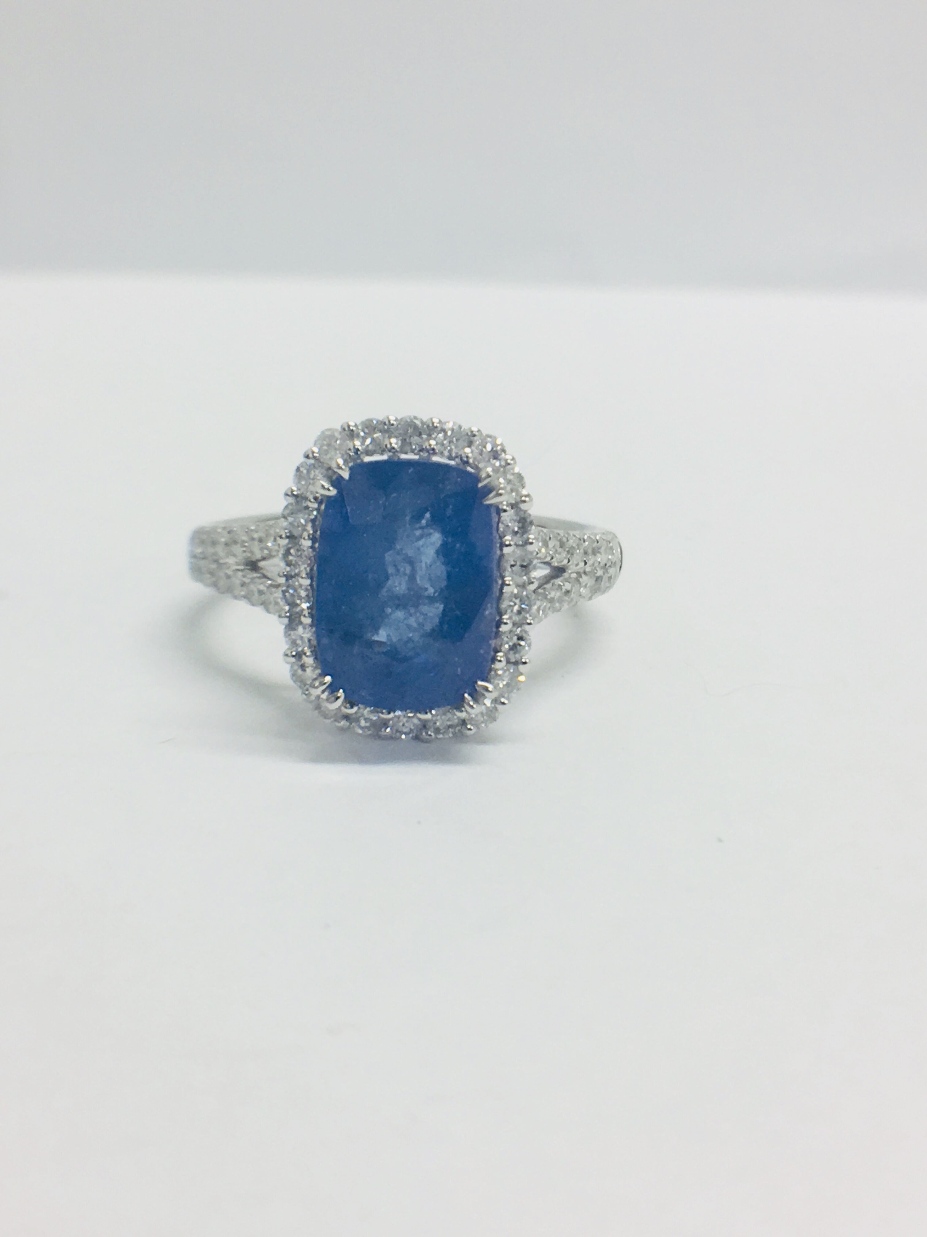 18Ct White Gold Tanzanite & Diamond Ring.