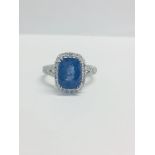 18Ct White Gold Tanzanite & Diamond Ring.