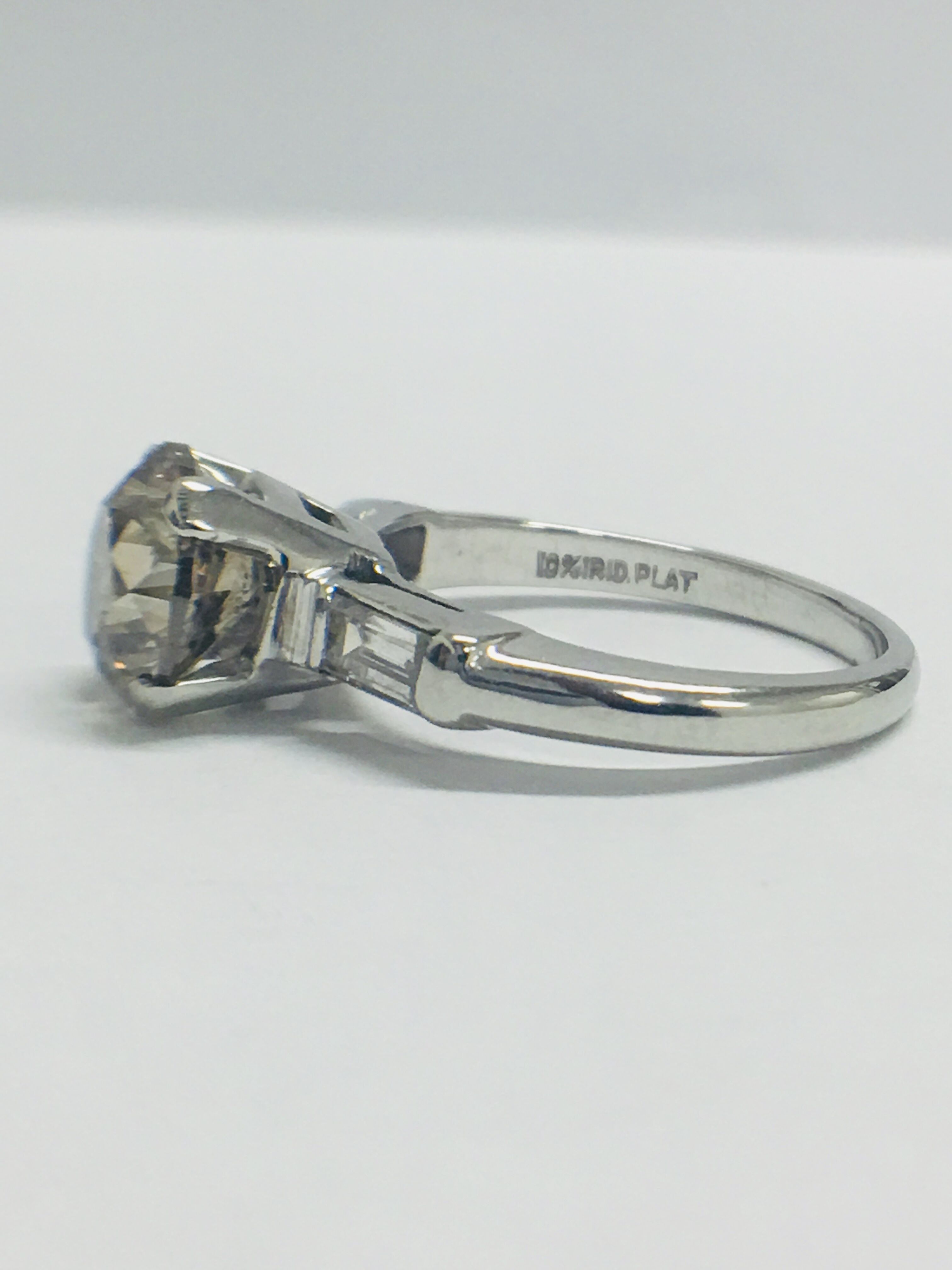 14Ct White Gold Diamond Ring. - Image 3 of 9