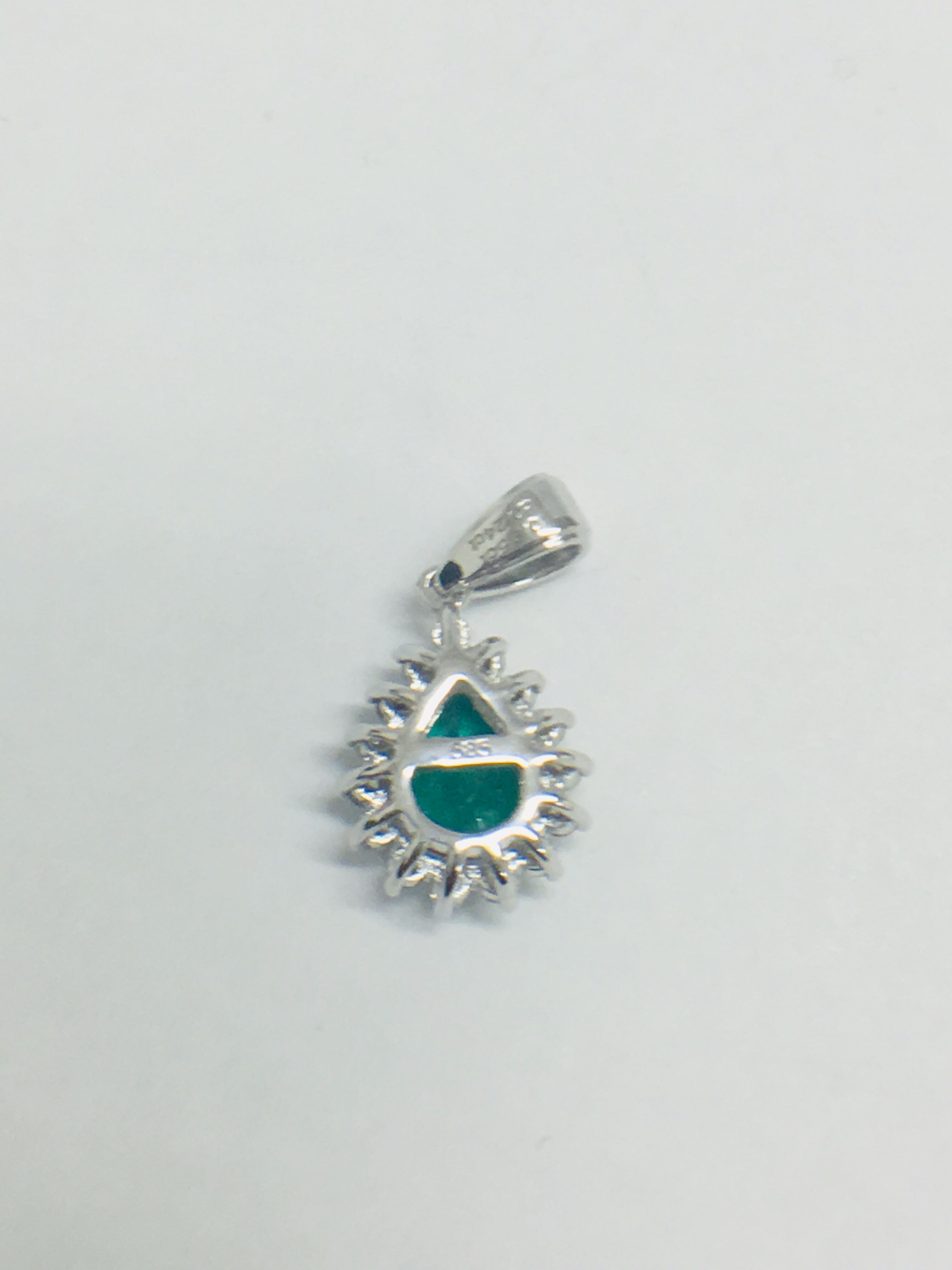 14Ct White Gold Emerald And Diamond - Image 3 of 6