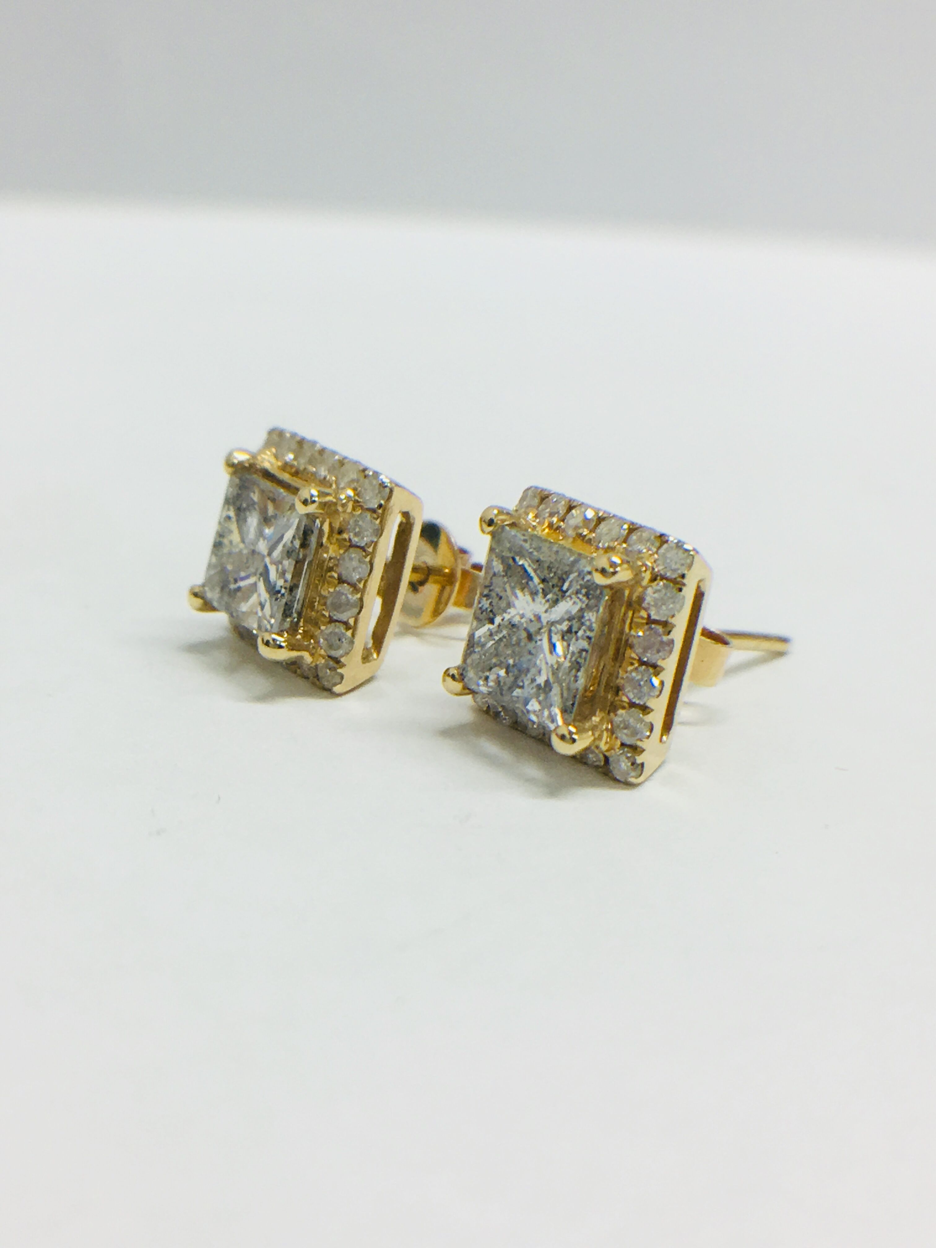 1 Pair 14Ct Yellow Gold Diamond Stud Earrings. - Image 3 of 8