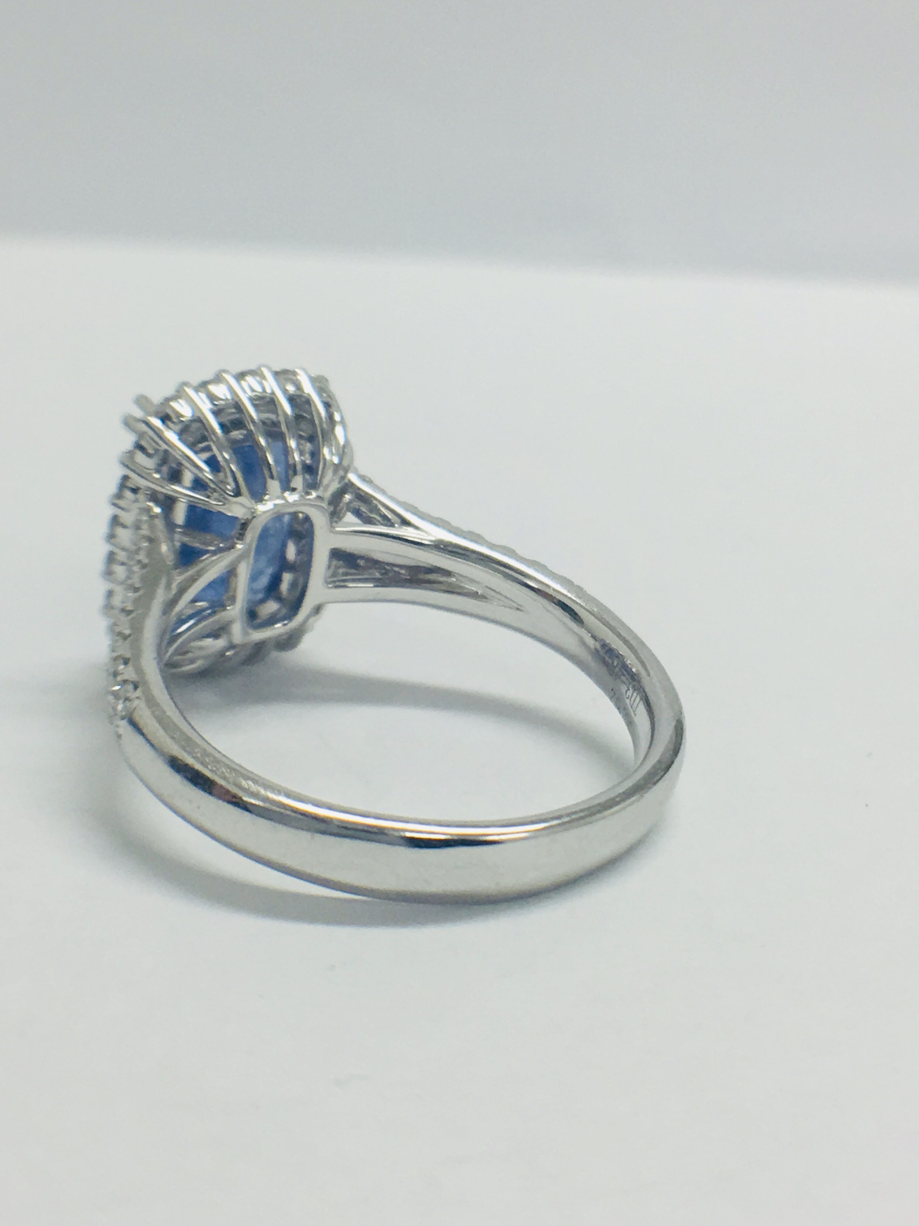 18Ct White Gold Tanzanite & Diamond Ring. - Image 4 of 10