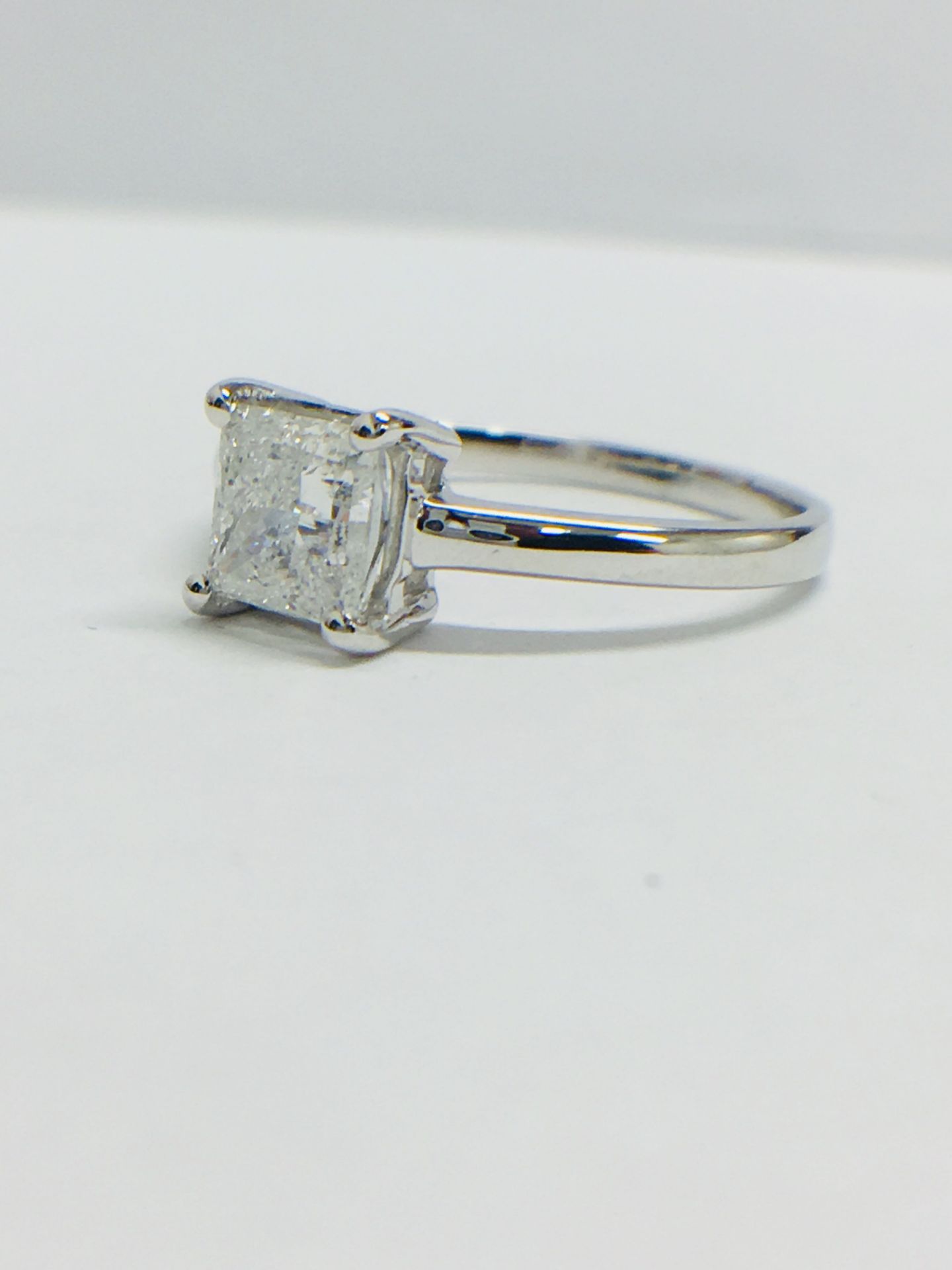 14Ct White Gold Diamond Ring Princess Cut Diamond. - Image 2 of 9