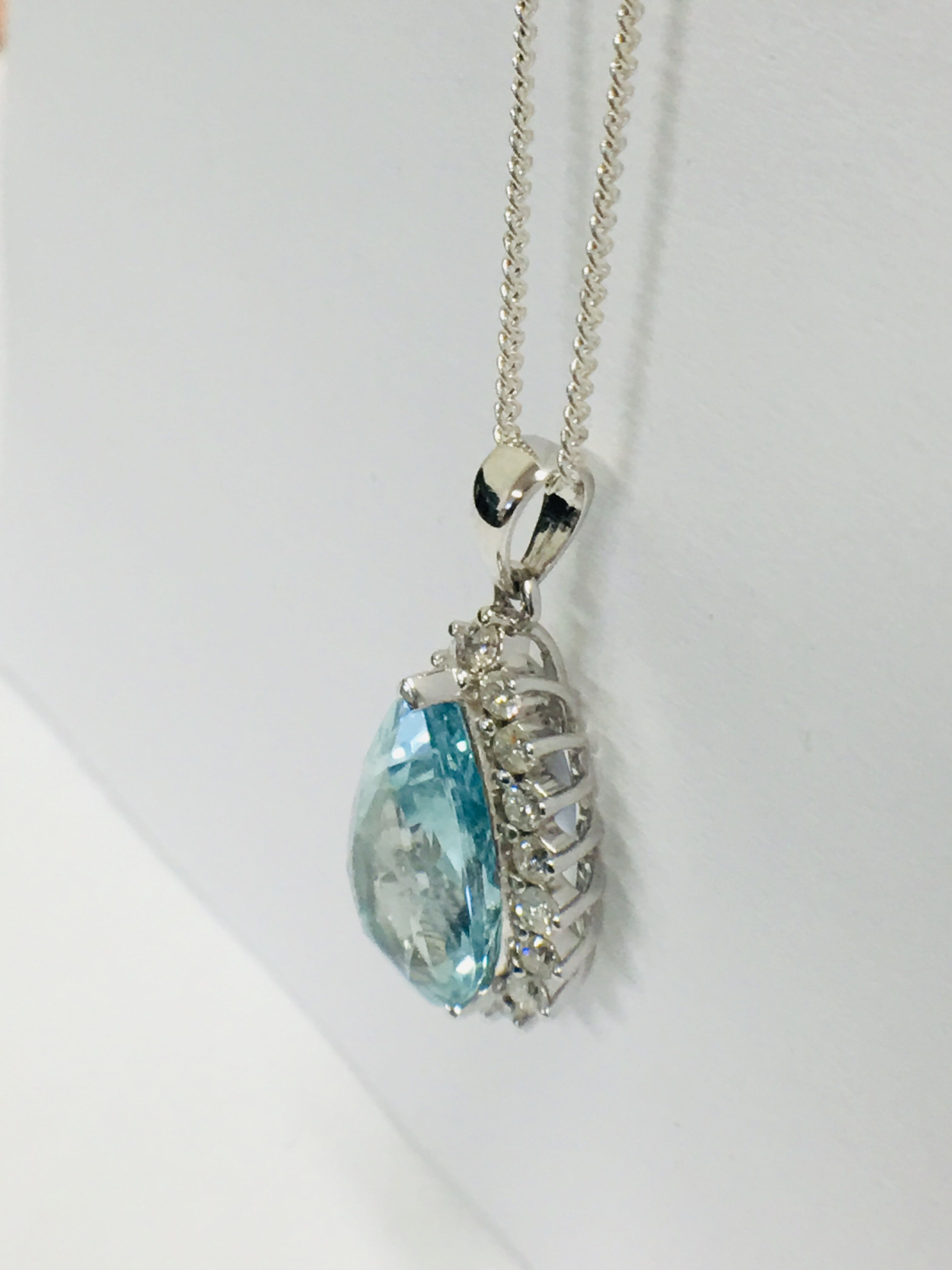 14Ct White Gold Aquamarine & Diamond Pendant. - Image 4 of 8