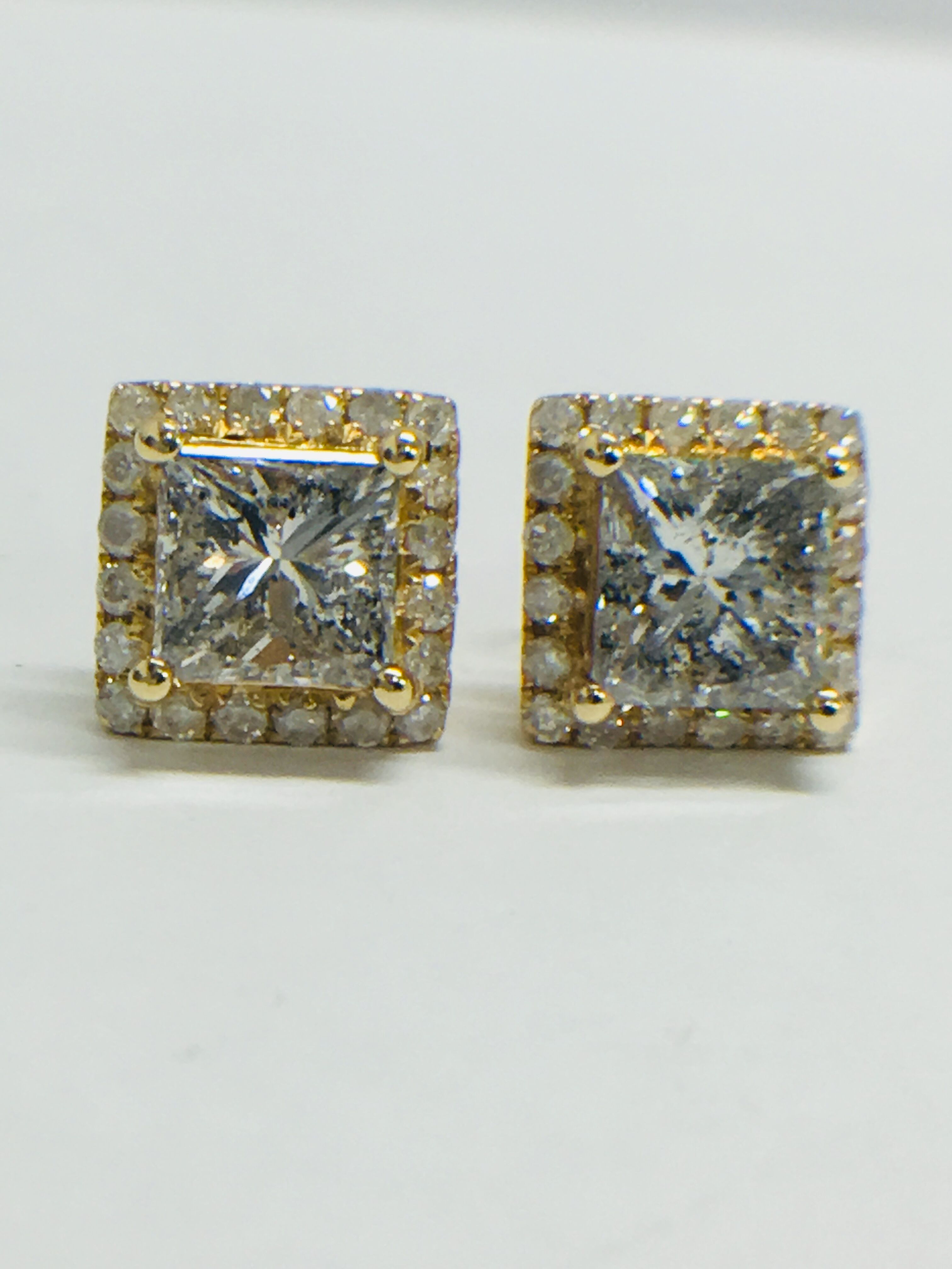 1 Pair 14Ct Yellow Gold Diamond Stud Earrings.