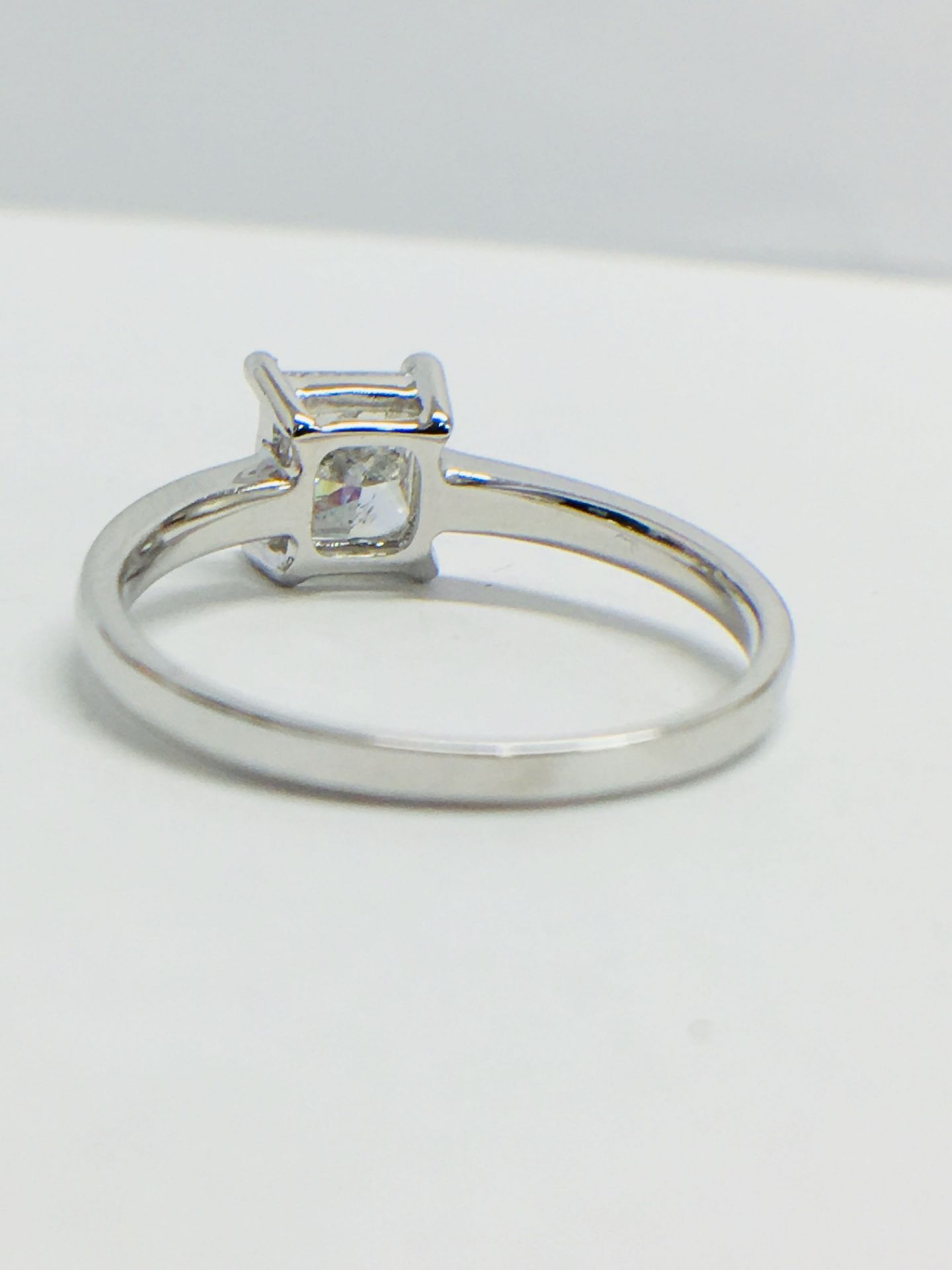14Ct White Gold Diamond Ring Princess Cut Diamond. - Image 5 of 9