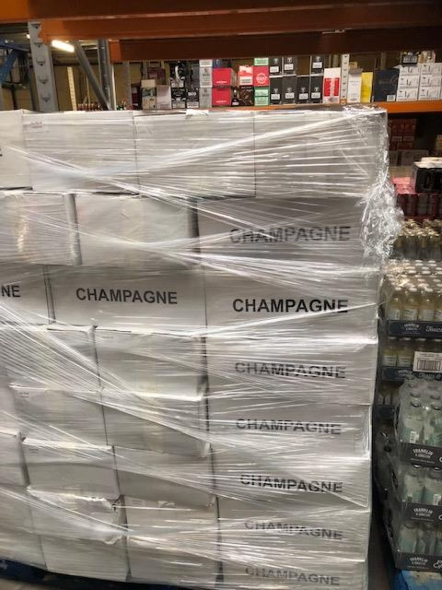 1 case of 6 bottles - De Roval Platinum Champagne 2015 - Image 3 of 4