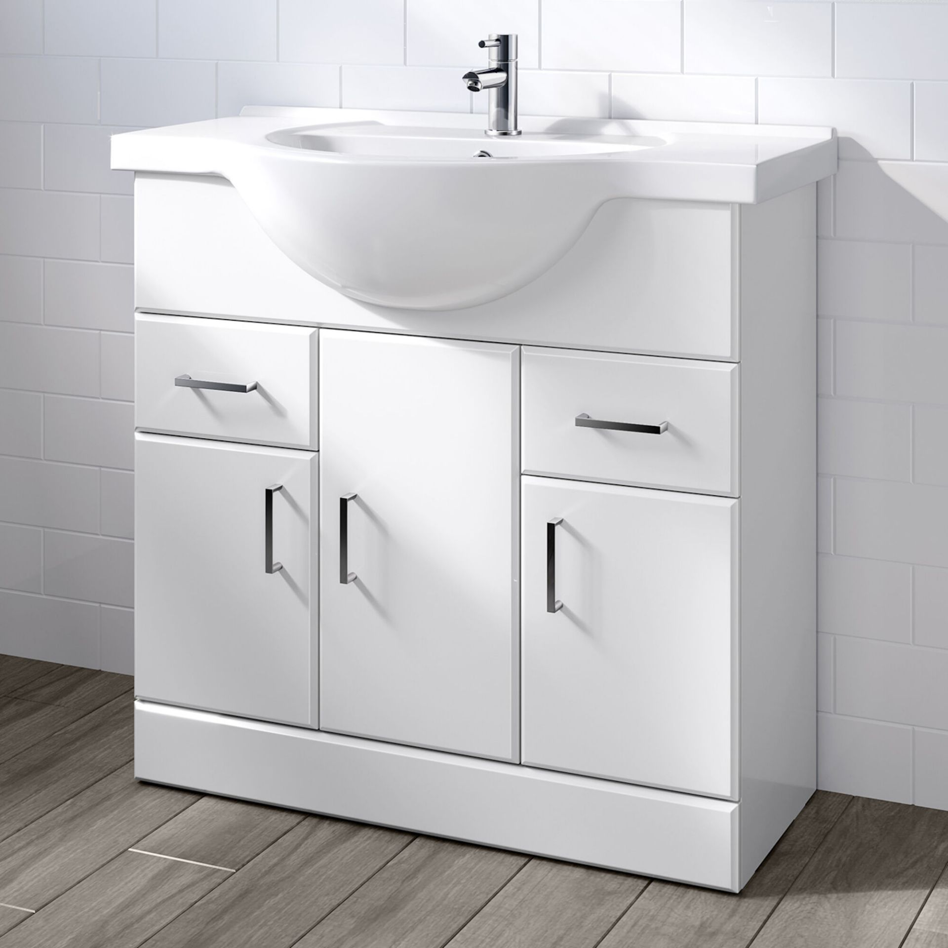 (PP6) 850x330mm Quartz Gloss White Built In Basin Unit. Comes complete with basin. Built in chi...