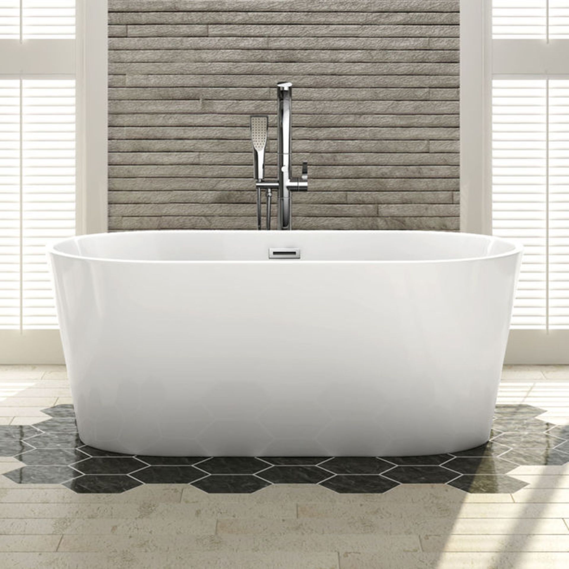 (PP5) 1500x750mm Ava Slimline Freestanding Bath. Expertly crafted, Ava is finished in high glos... - Image 3 of 5