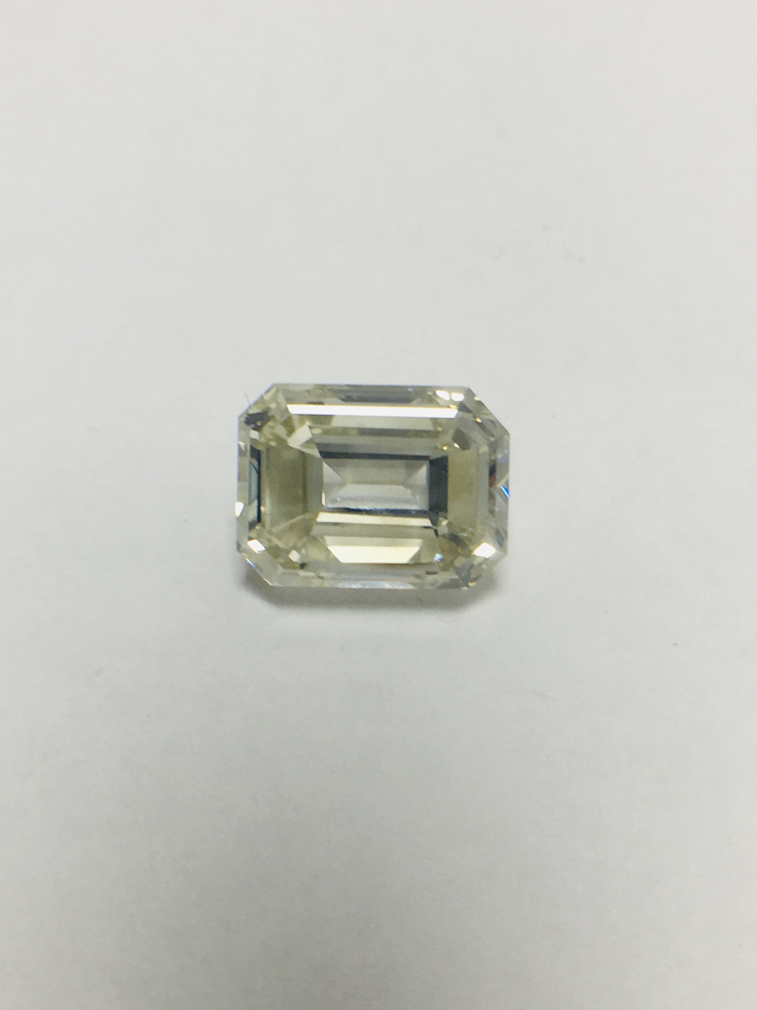 3.86ct Emerald Cut Diamond,Vs2 clarity,K colour,EGL CertificationEGL1516734222