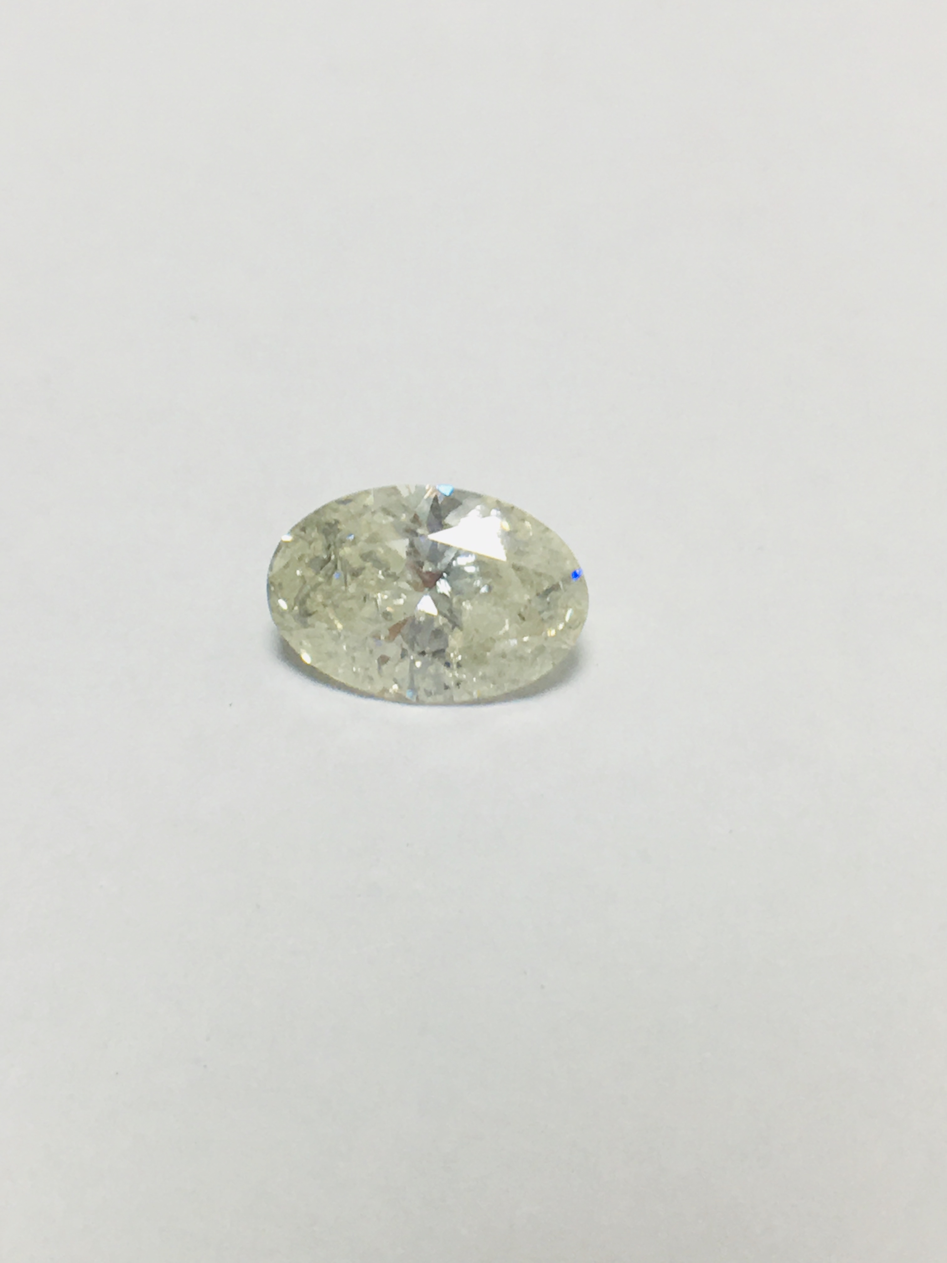 1.84ct Natural oval Cut diamond colour,i2 clarity,diamond is tested as clarity enhanced - Image 3 of 4