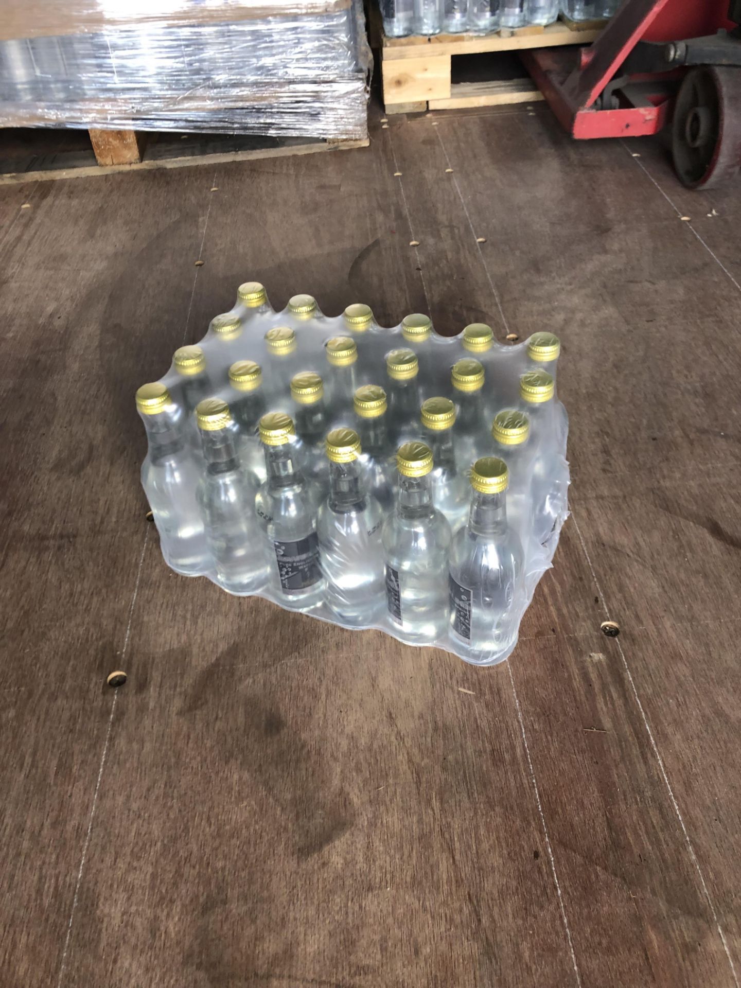 Brexit Beverages Celebration Glass Bottled Sparkling Water1 Pallet = 40Cases - Image 5 of 5