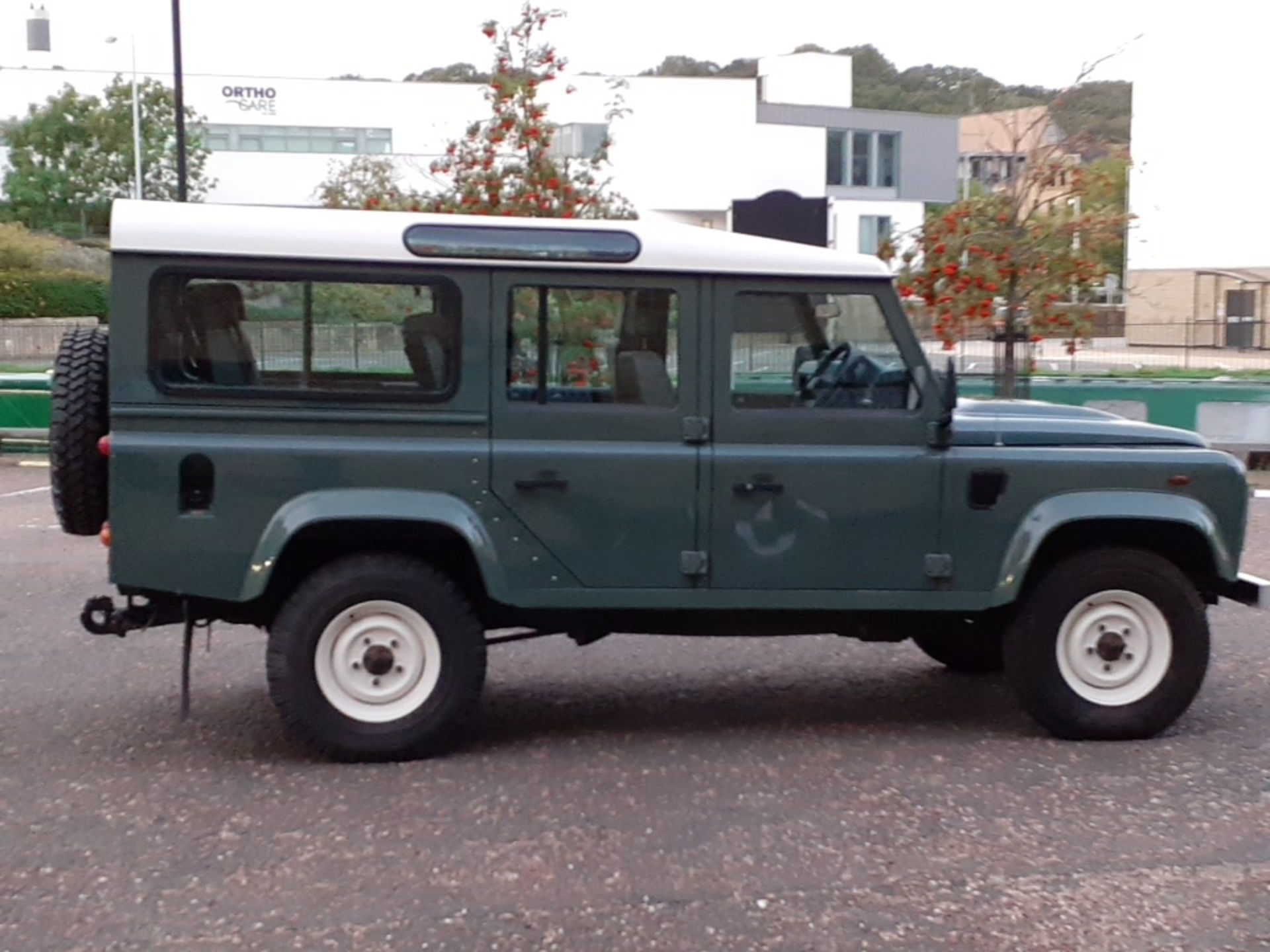 2013 63 Reg Land Rover Defender 110 Station Wagon - Image 6 of 9