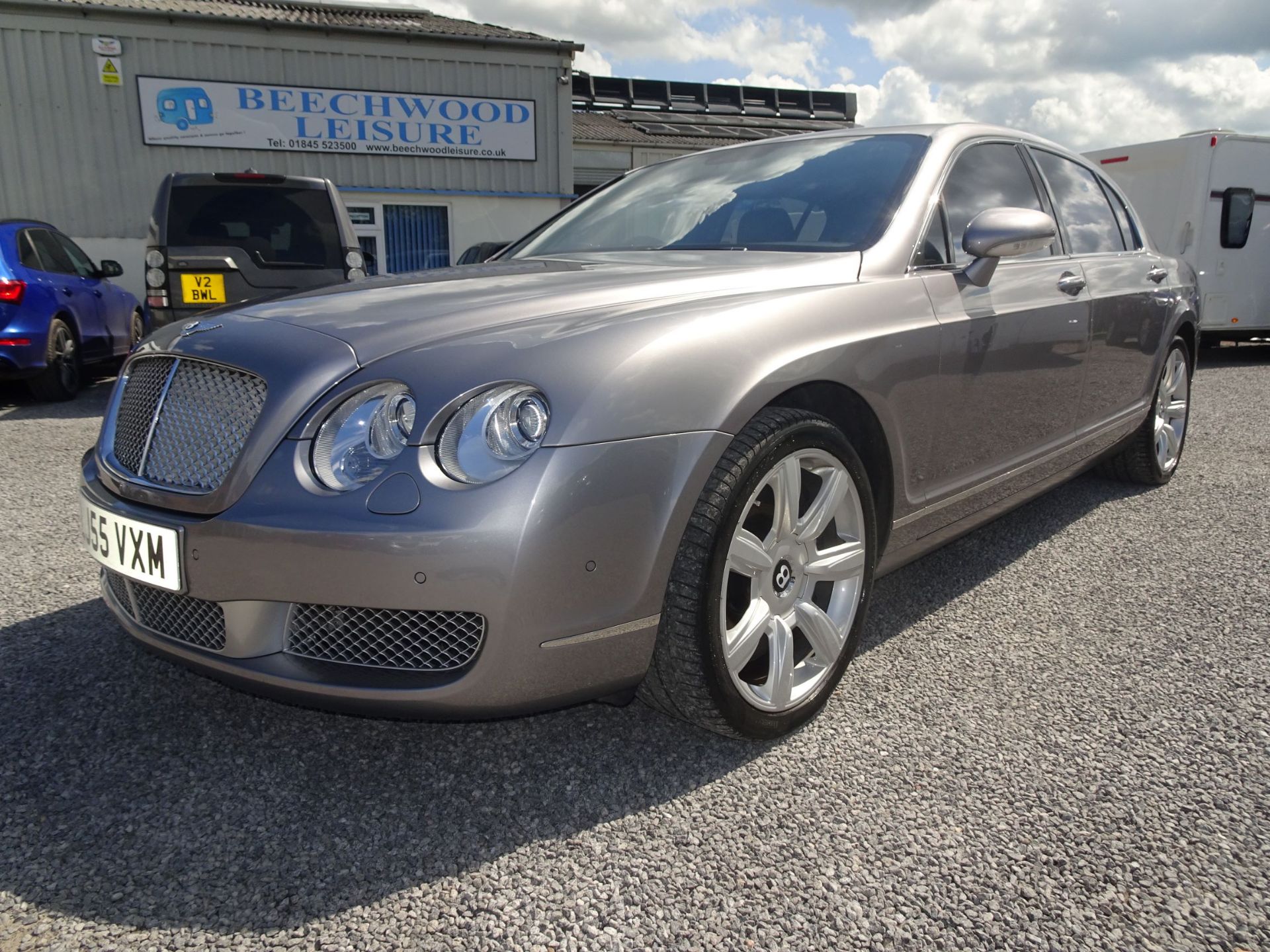 BENTLEY CONTINENTAL FLYING SPUR - 2005 '55' REG - Image 2 of 10