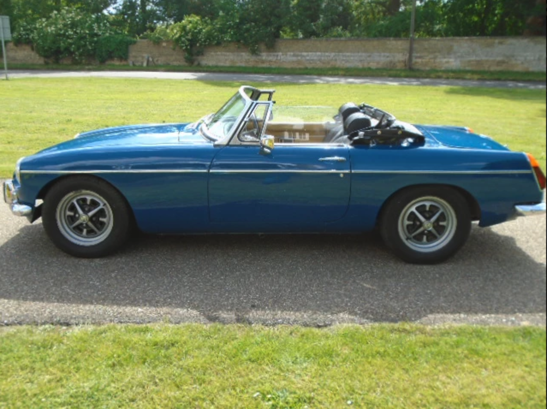 1973 MGB Roadster, Chrome Bumper - Bild 4 aus 7