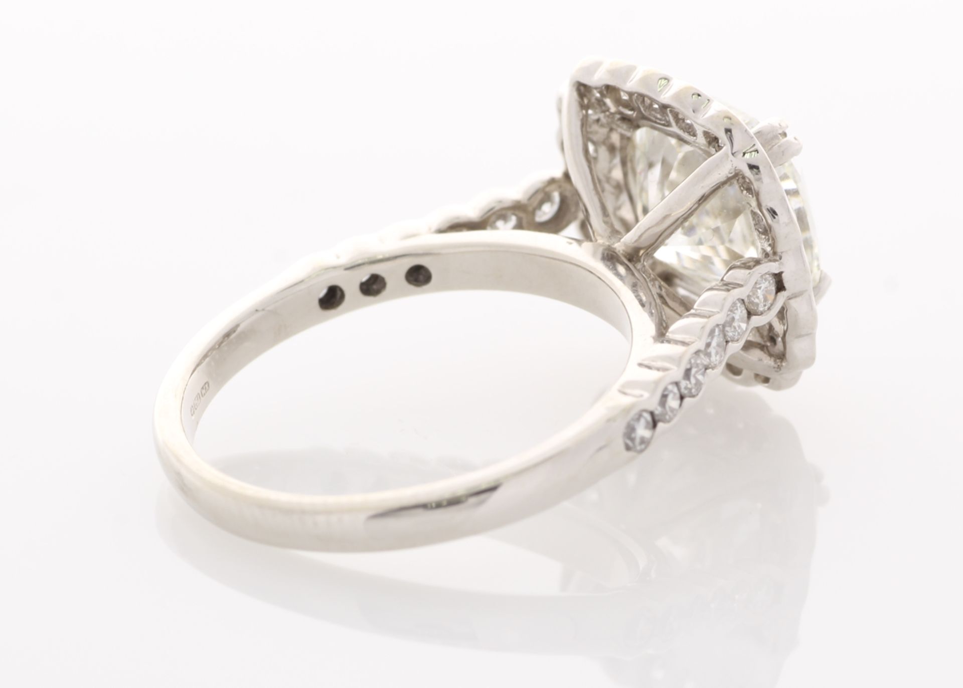 18ct White Gold Single Stone With Halo Setting Ring 3.19 - Image 3 of 5