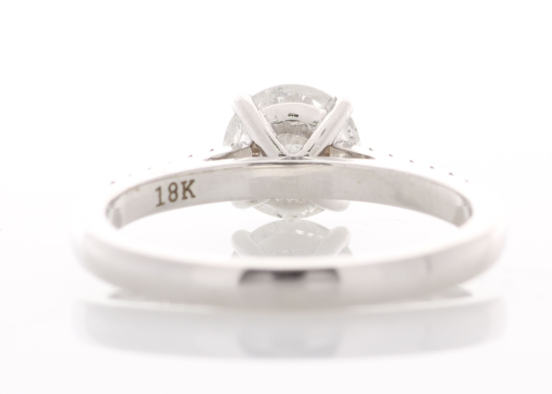 18ct White Gold Single Stone Prong Set With Stone Set Shoulders Diamond Ring 1.40 - Image 4 of 5