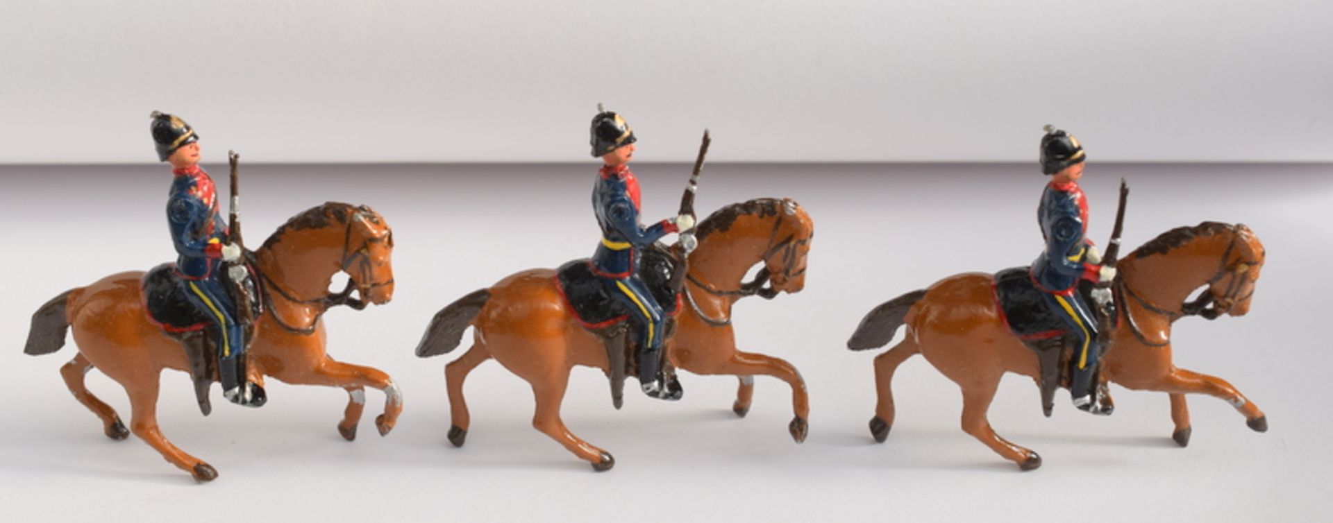 3 Royal East Kent Lead Soldier Figures