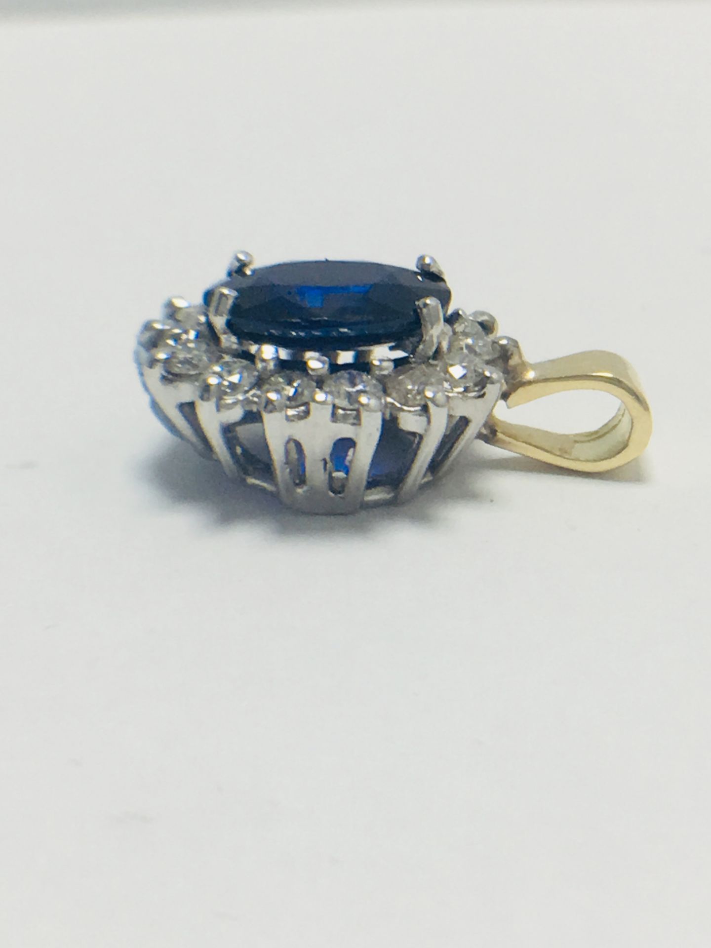 18Ct Sapphire And Diamond Cluster Pendant, - Image 3 of 7