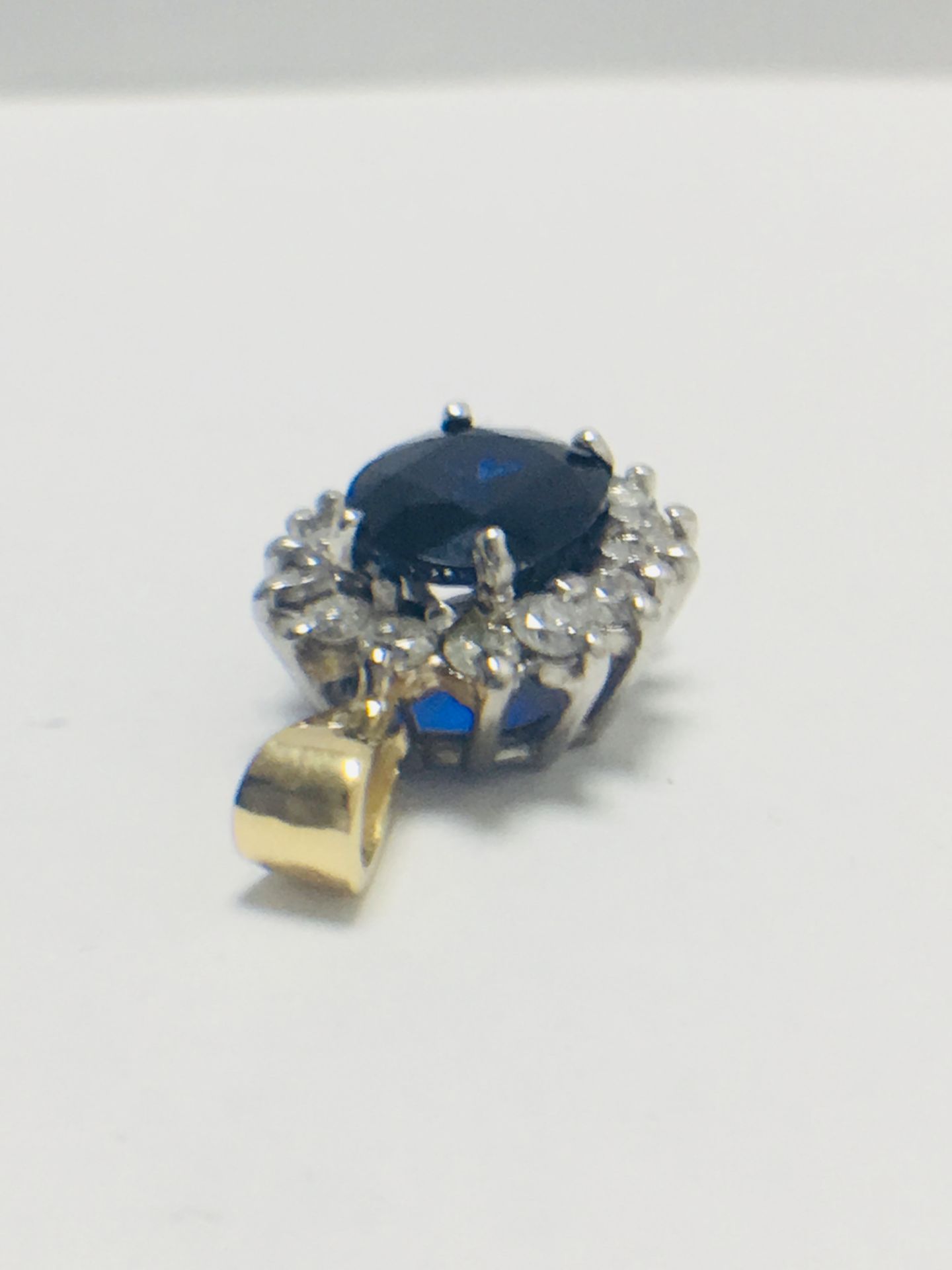 18Ct Sapphire And Diamond Cluster Pendant, - Image 5 of 7