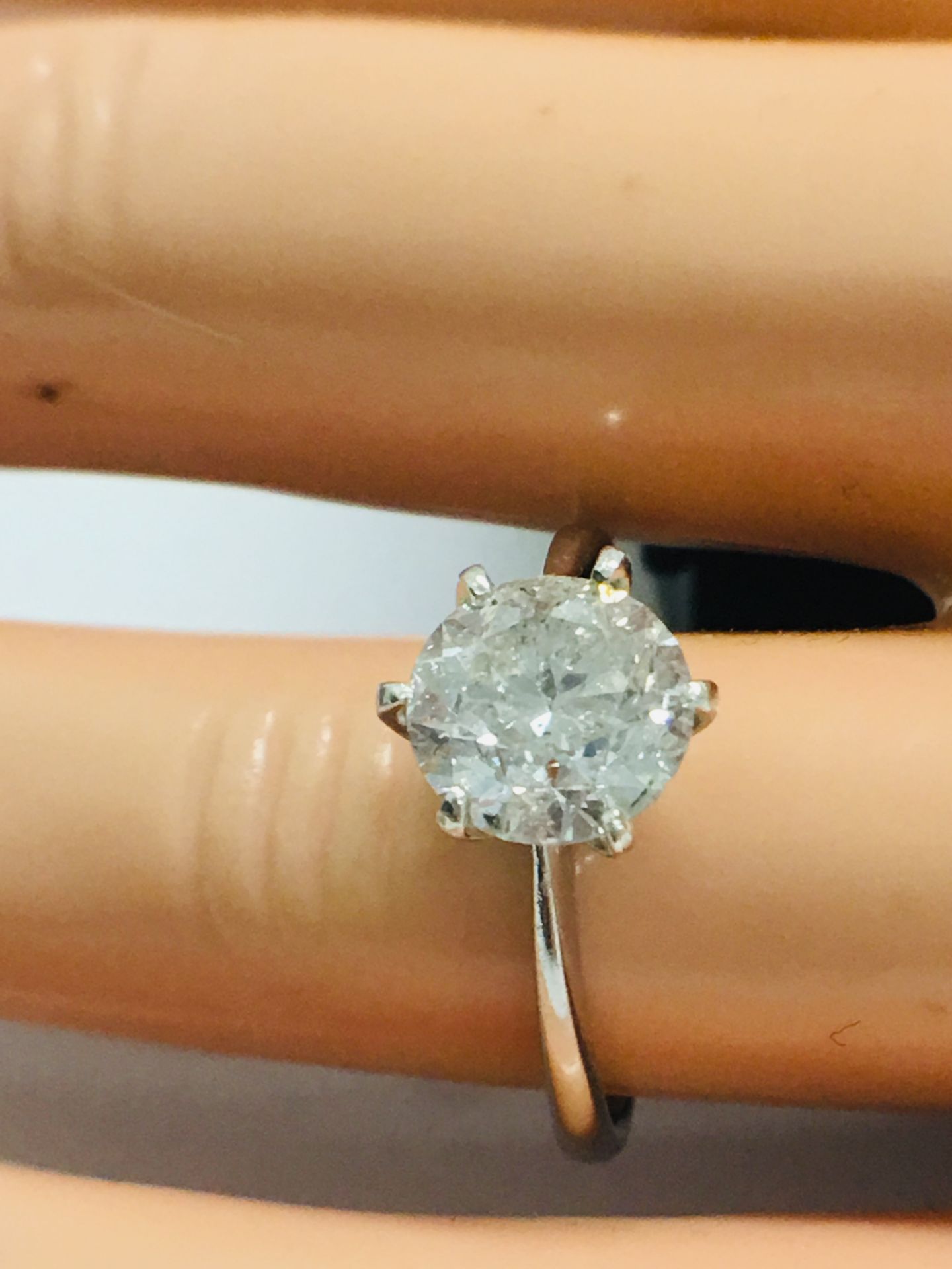 1.80Ct Diamond Solitaire Ring Set In Platinum Setting. - Image 10 of 10