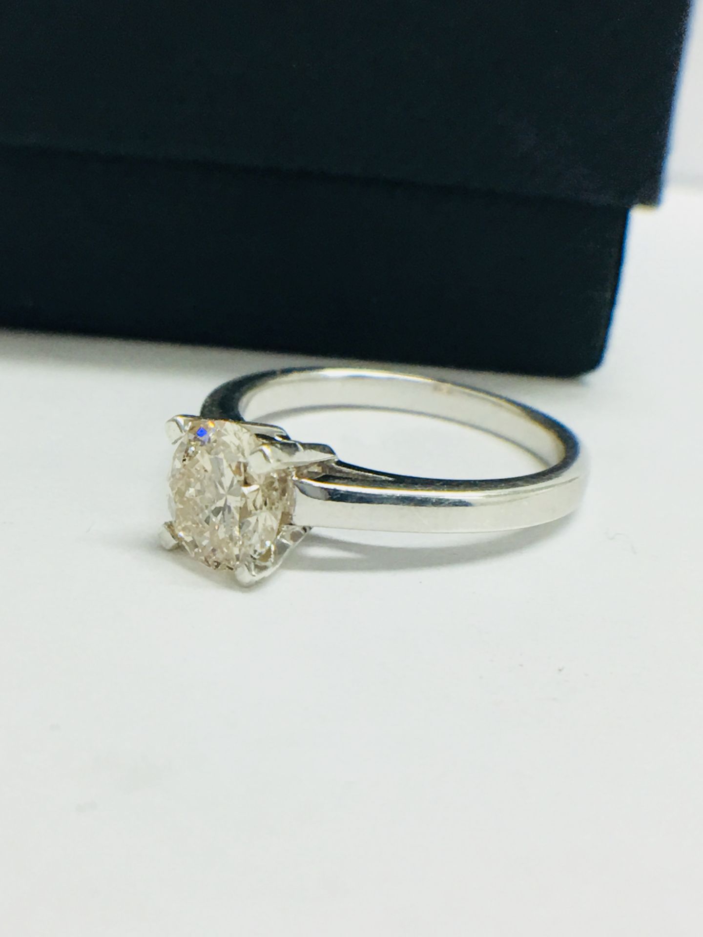 1.02 Ct Diamond Twist Solitaire Ring Set In Platinum. - Image 3 of 7