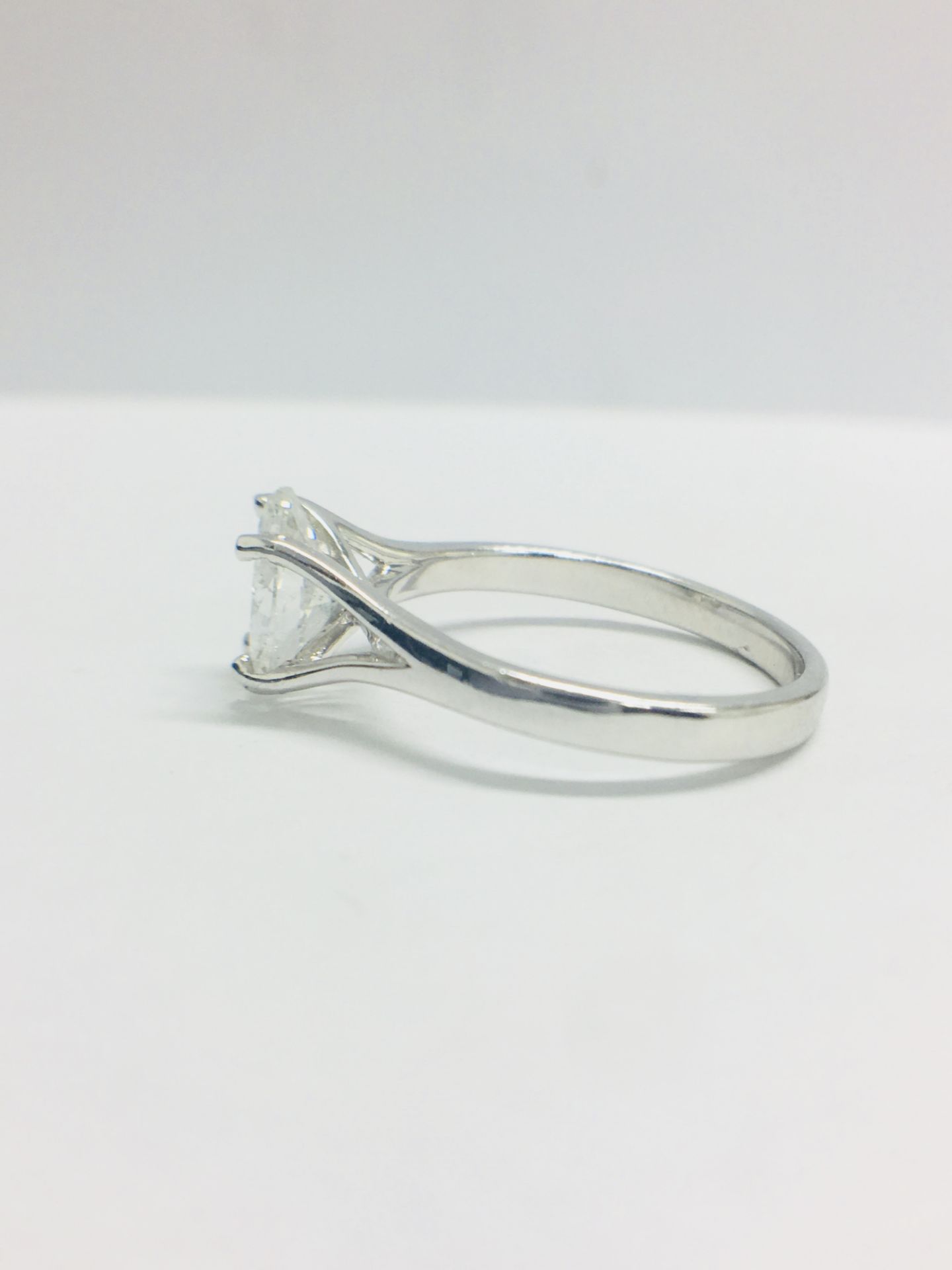 1Ct Oval Cut Diamond Solitaire Ring, - Image 4 of 11