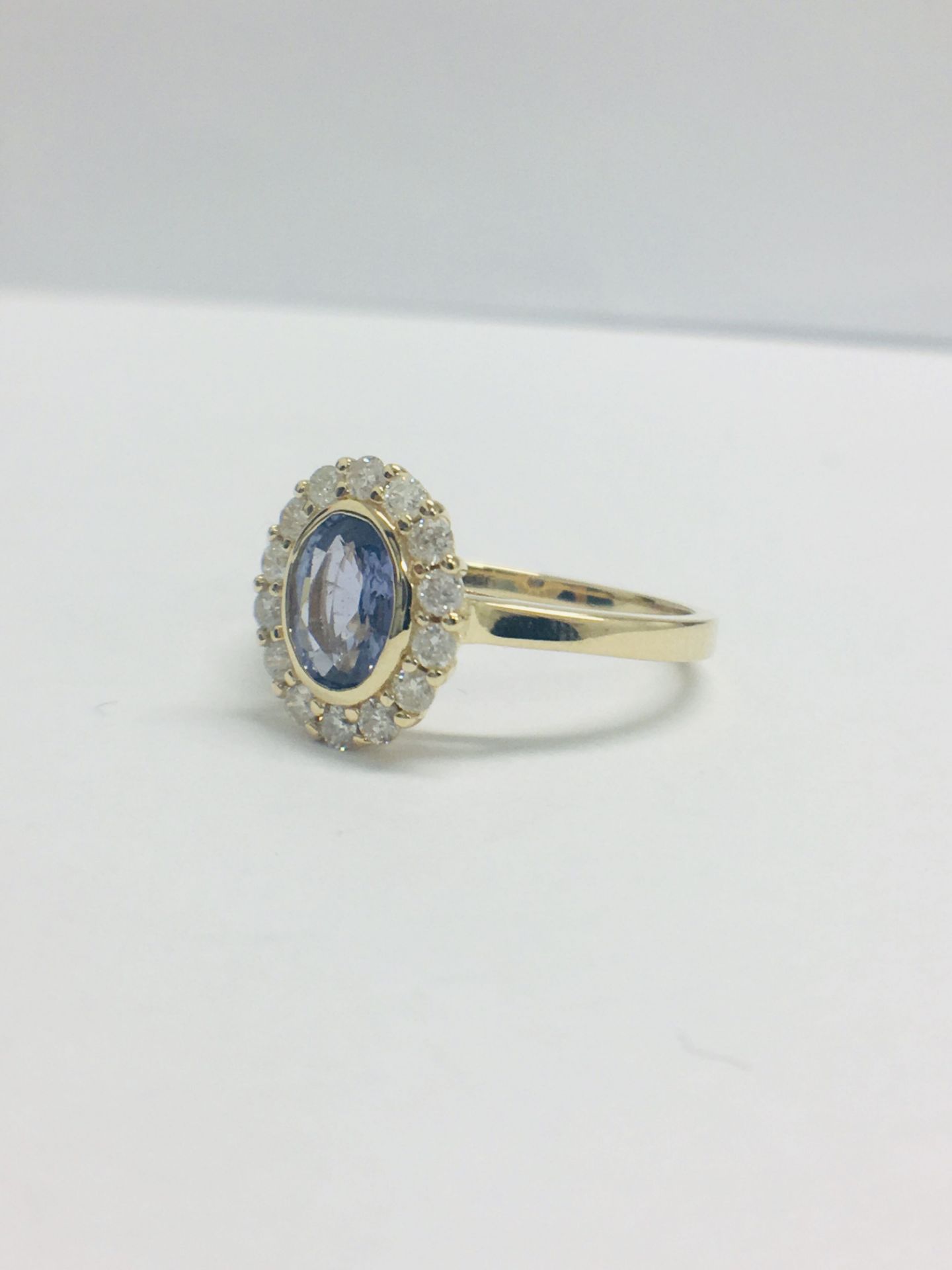 14ct Yellow Gold Sapphire & Diamond Ring - Image 3 of 9