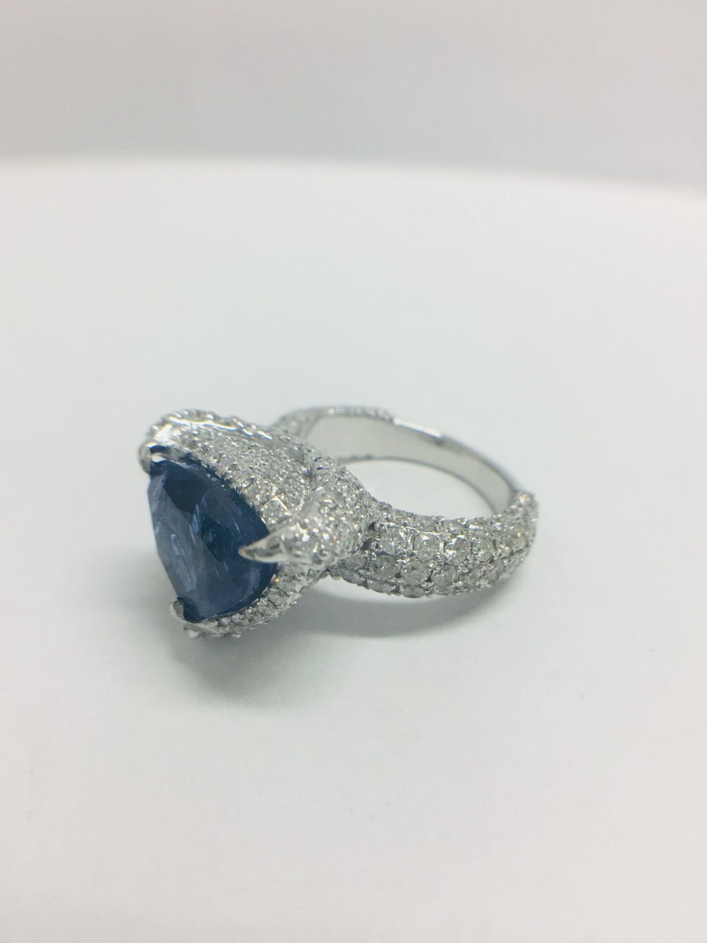 Platinum Tanzanite Ring - Image 2 of 6