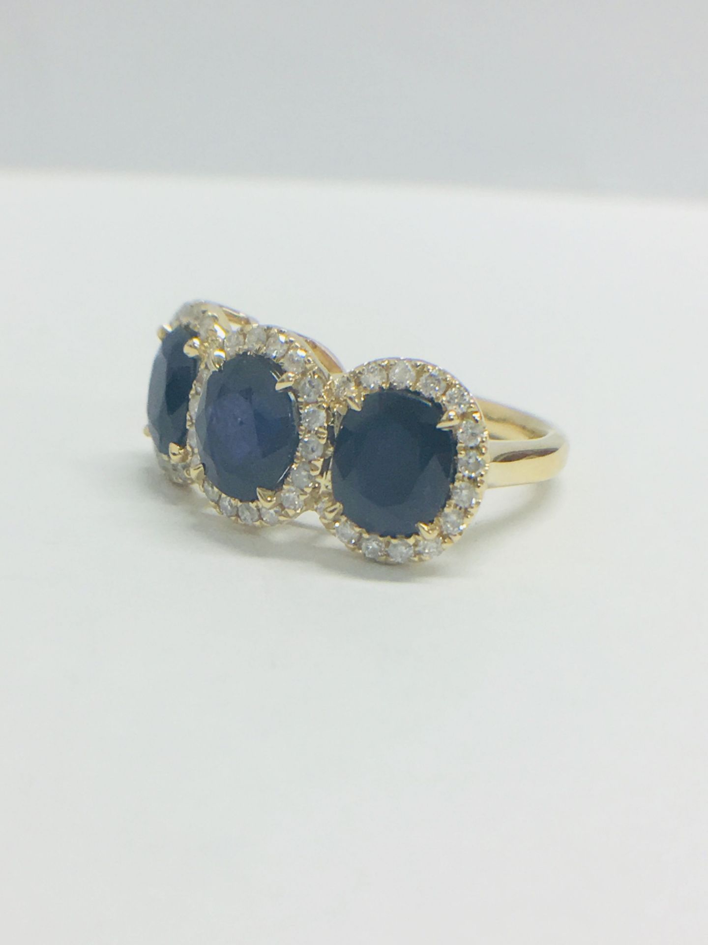 18ct Yellow Gold Sapphire & Diamond Ring - Image 3 of 9