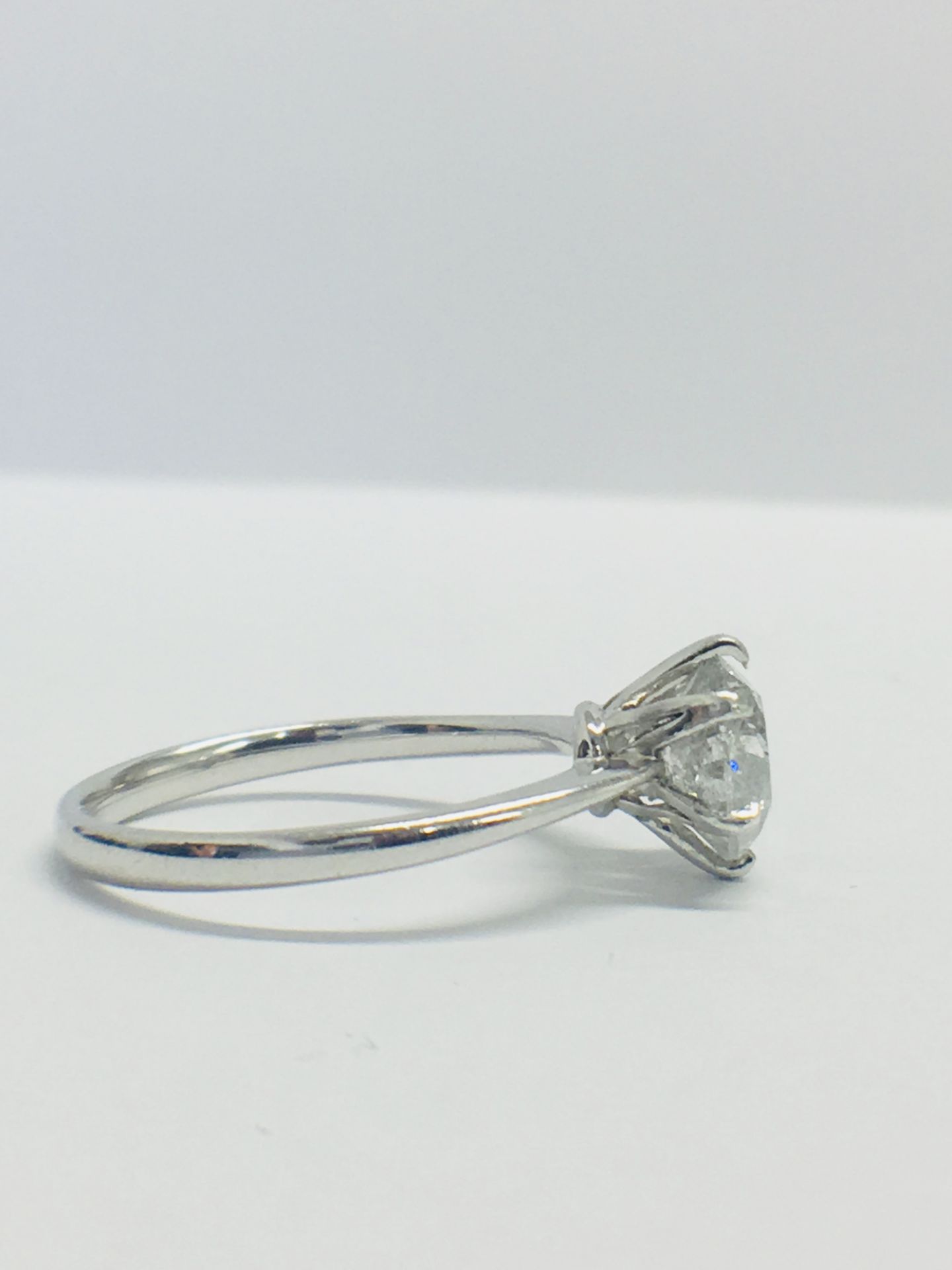 Platinum Diamond 1.64ct Diamond Solitaire Ring - Image 7 of 9