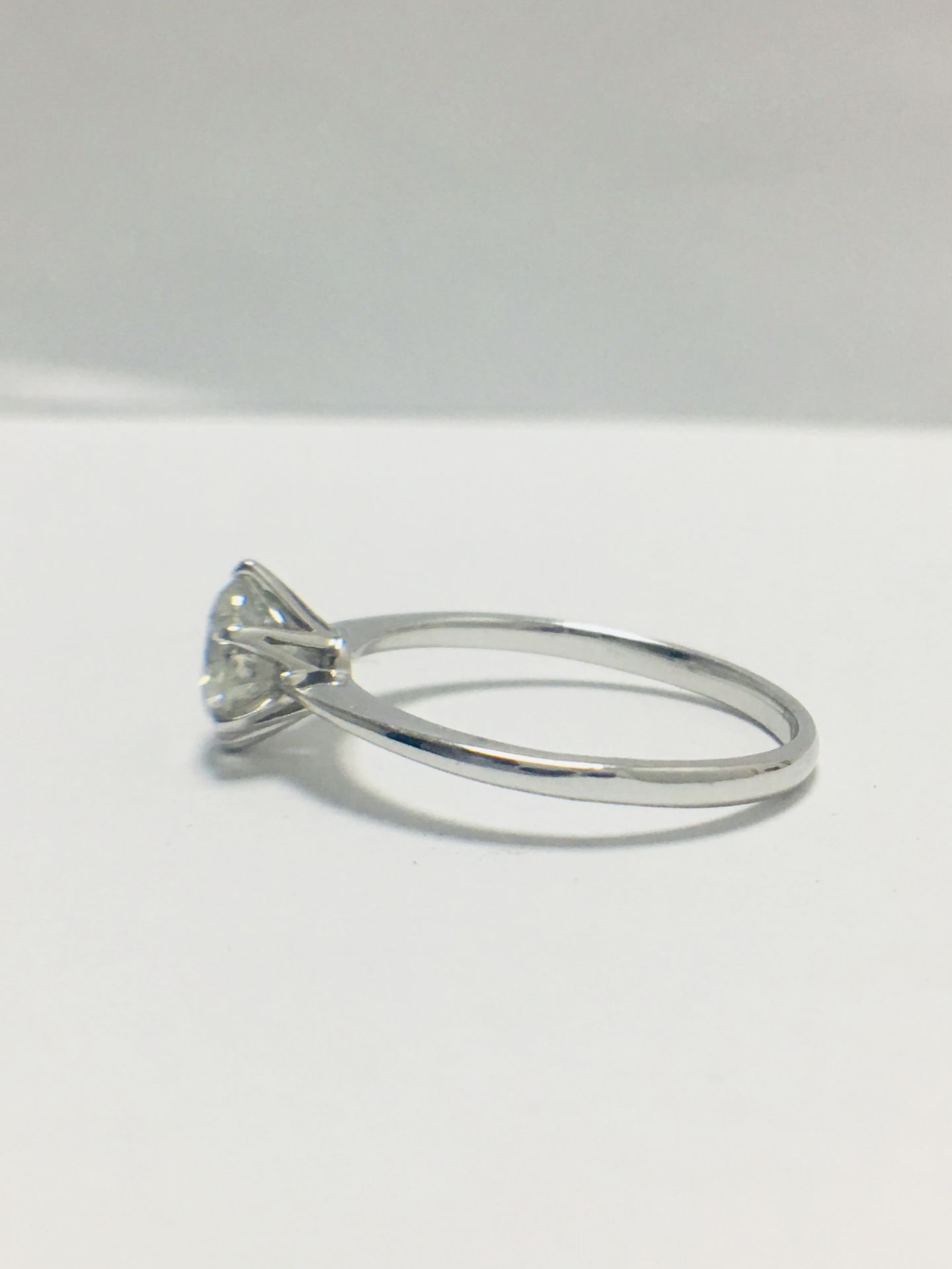 1ct Platinum Diamond Solitaire Ring - Image 3 of 8