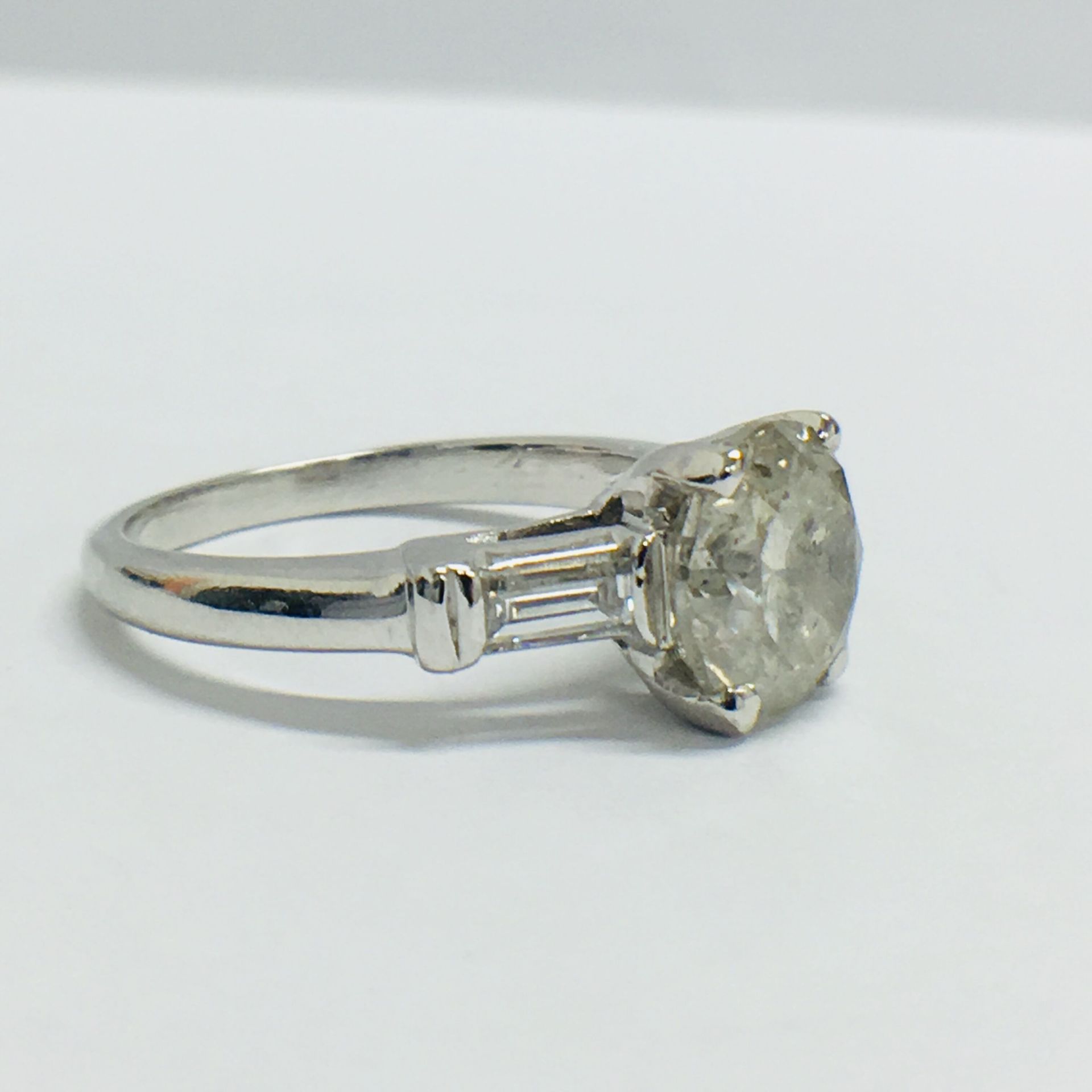 Platinum Diamond Ring - Image 8 of 9