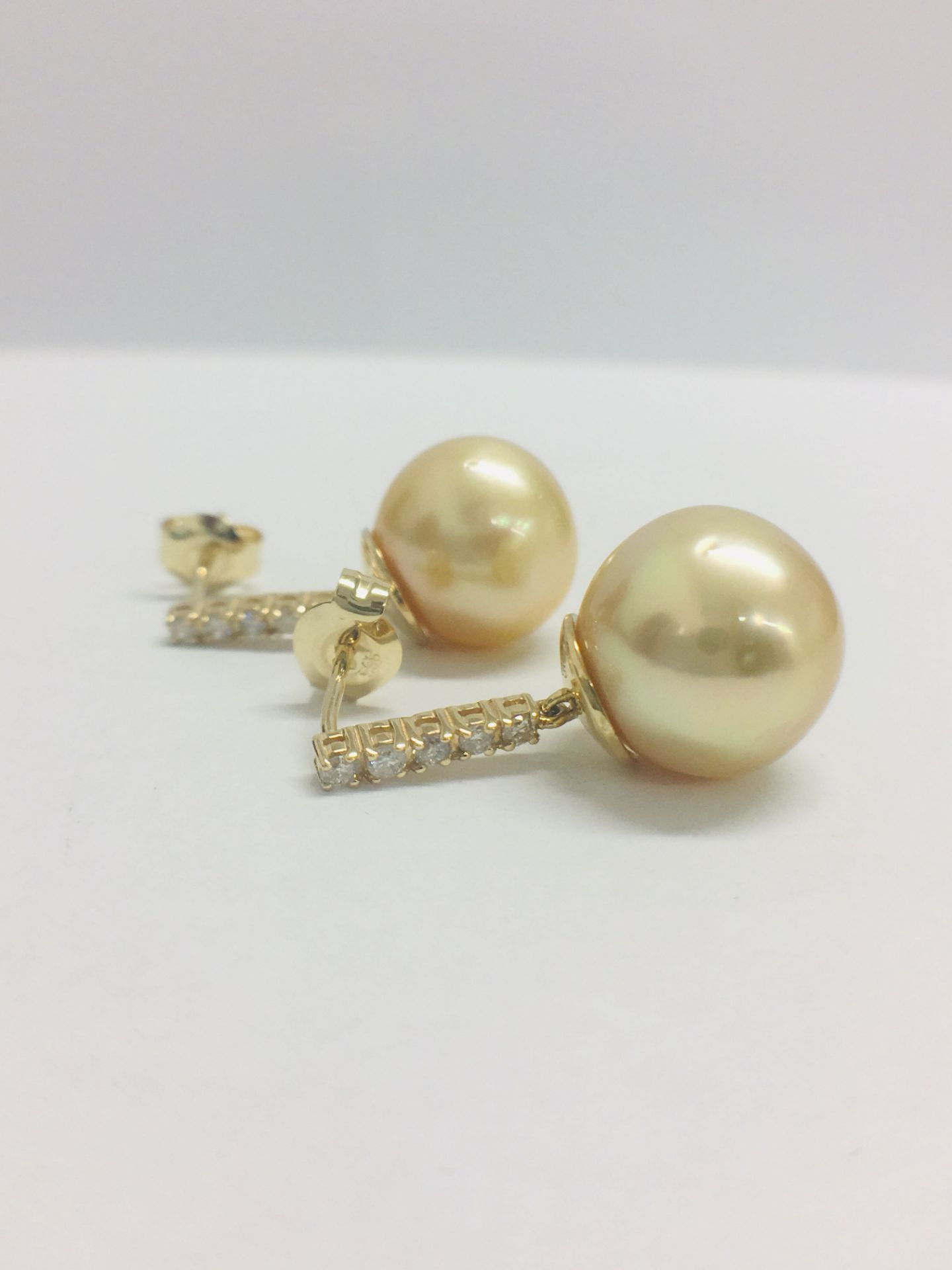 14ct Yellow Gold Pearl & Diamond Earrings - Image 5 of 6