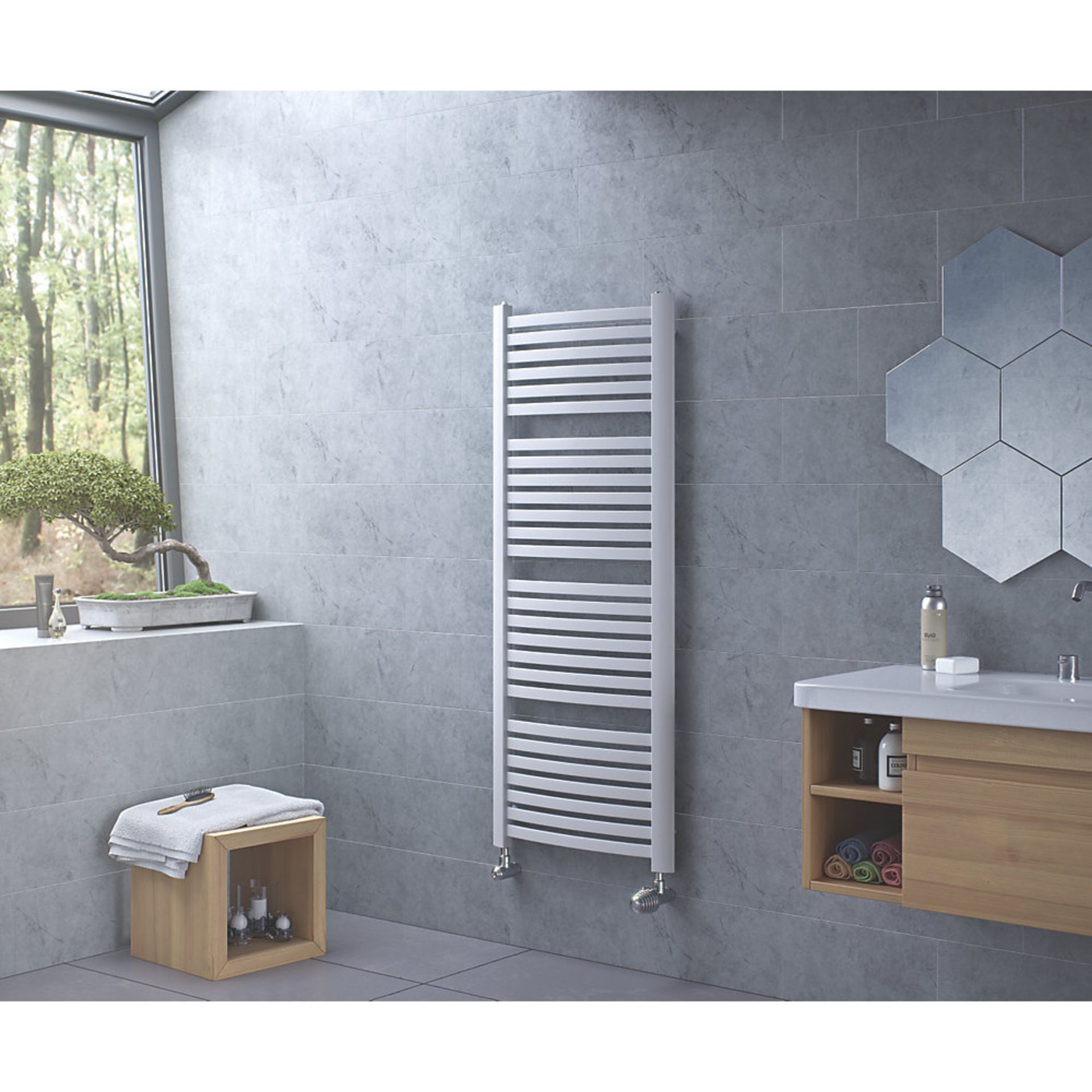 (KL97) 1215 X 580MM XIMAX K4 DESIGNER TOWEL RADIATOR WHITE. RRP £299.99. Designer towel radiator