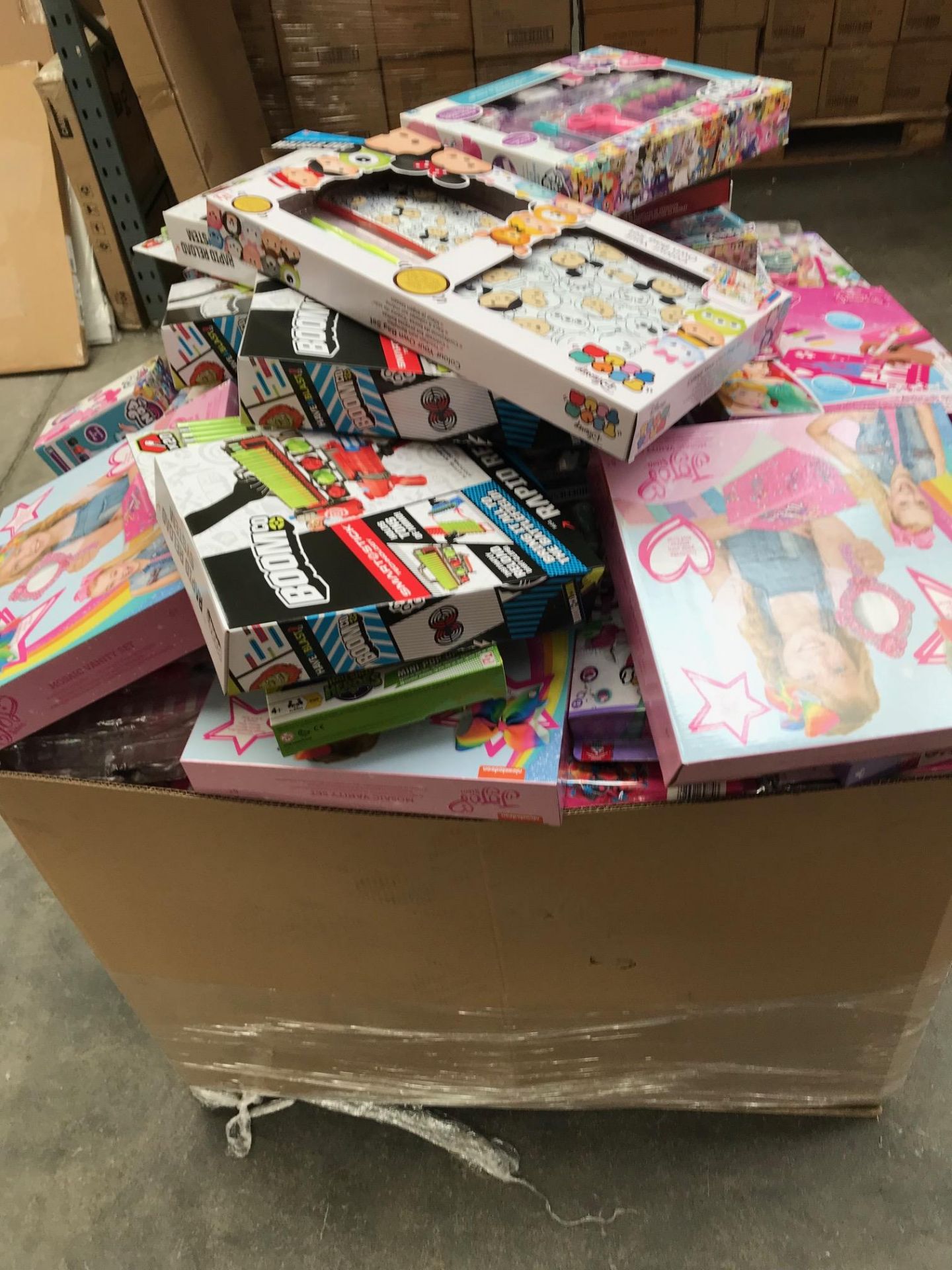 (Os6) Mixed Pallet To Contain 532 New Items To Include: Star Wars Airbrush Studio Set, Jojo Siwa Mo - Image 2 of 9