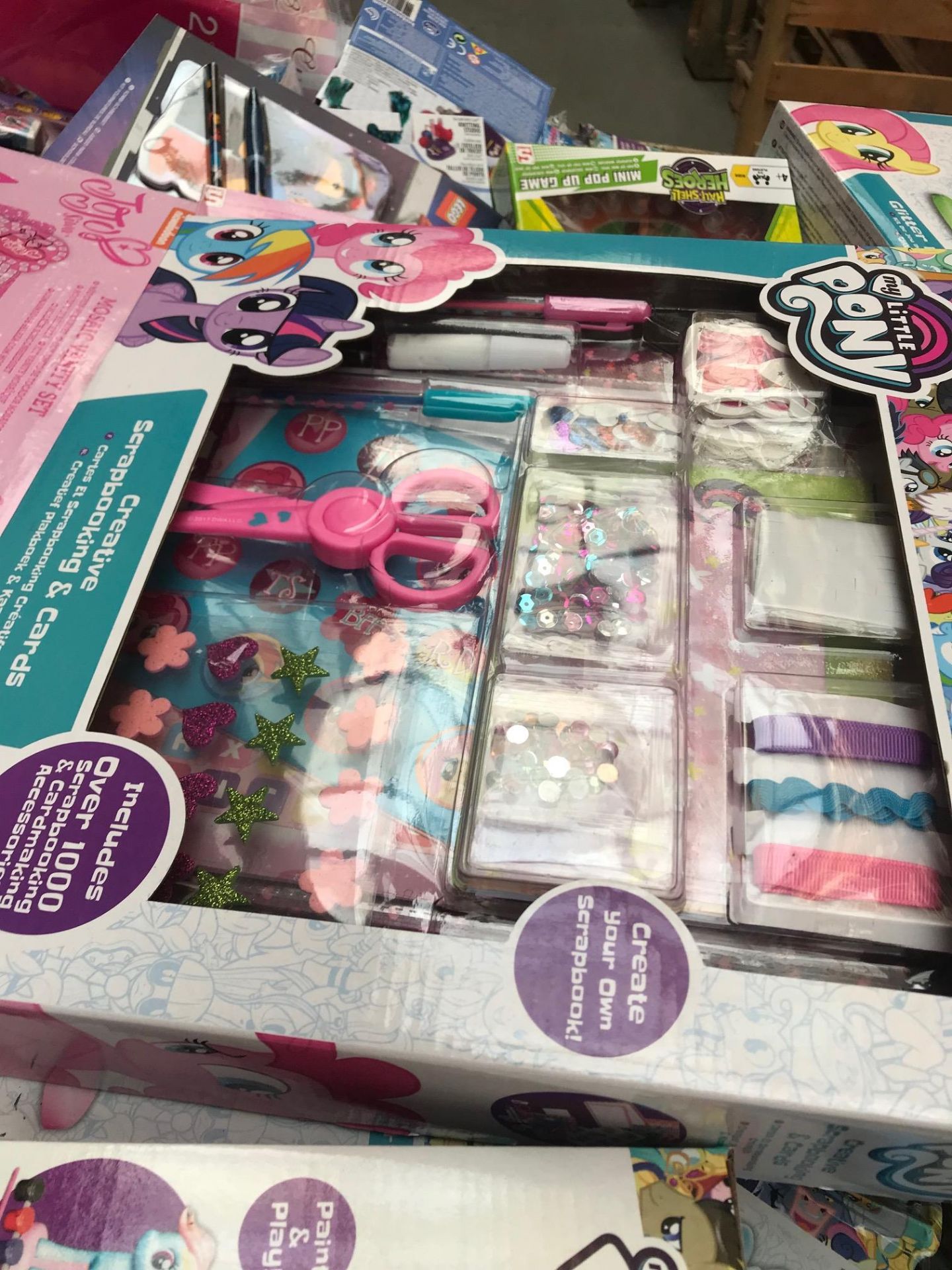 (Os12) Mixed Pallet To Contain 823 New Items To Include: Disney Tsum Tsum Colour Your Own Bag Set - Image 7 of 9