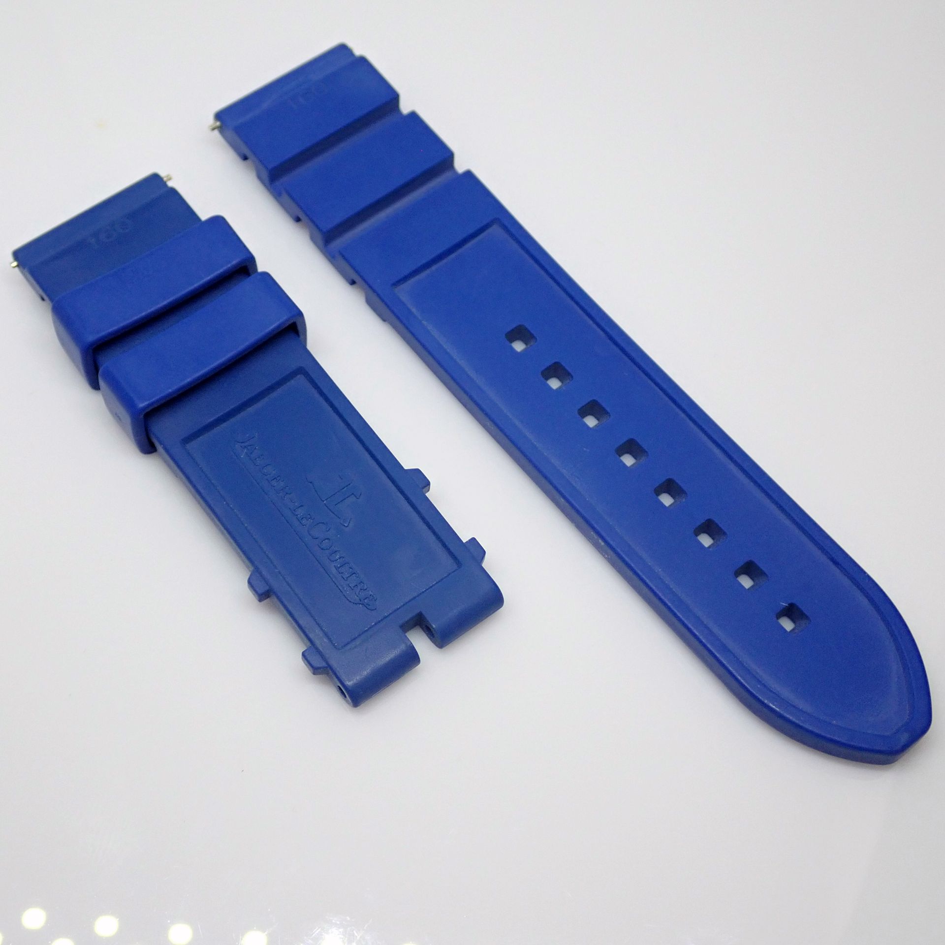 Jaeger LeCoultre / Blue Rubber Strap - Image 2 of 4