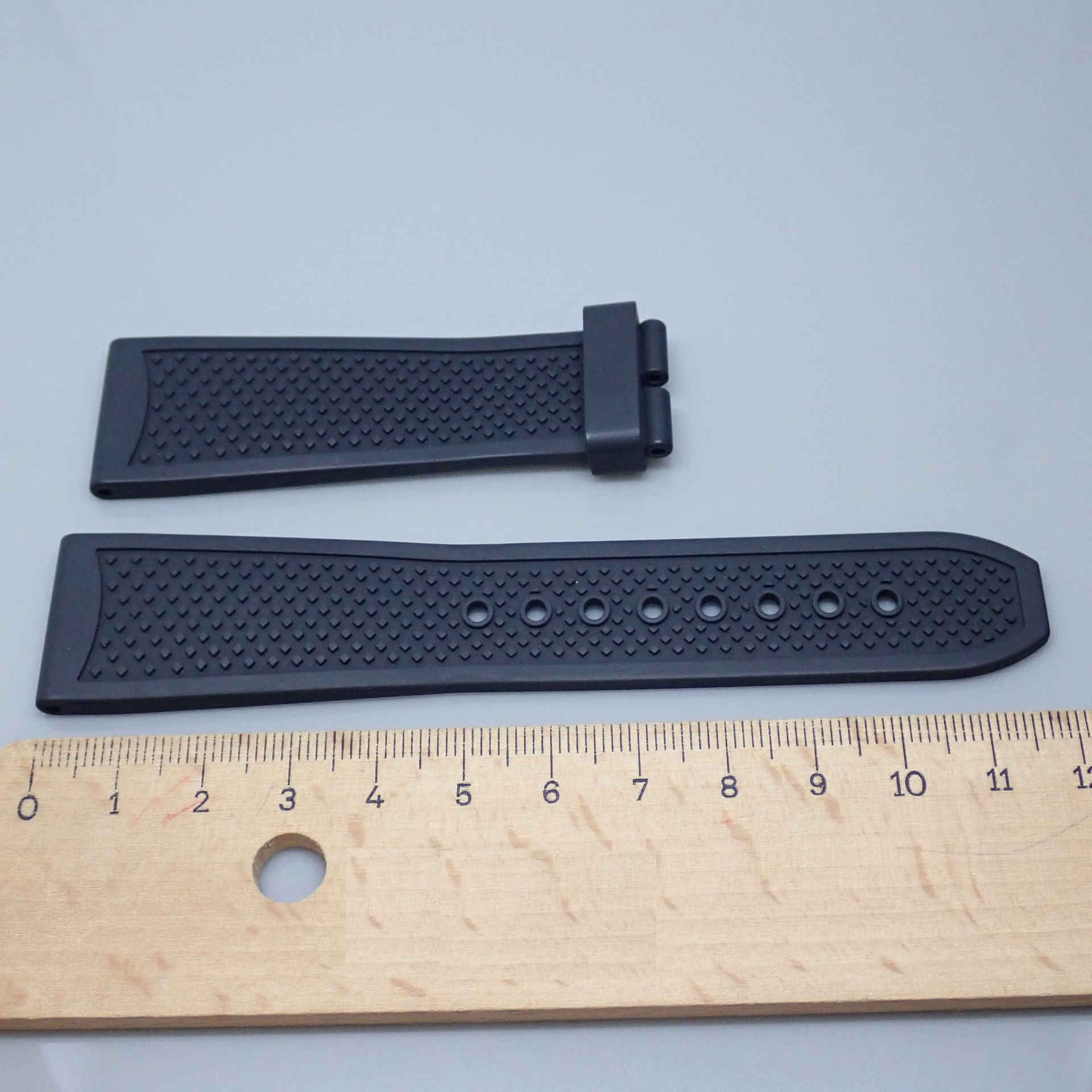 Cartier / Black Rubber Strap - Image 5 of 6