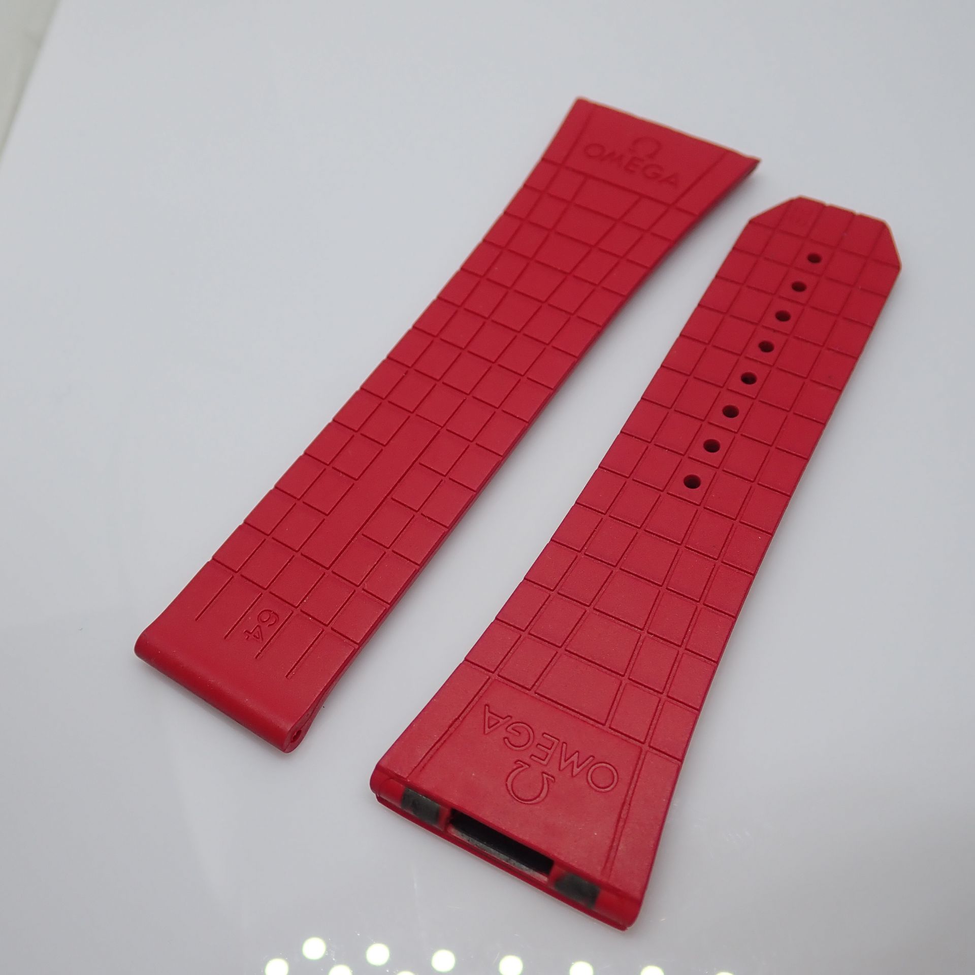 Omega / Red rubber strap