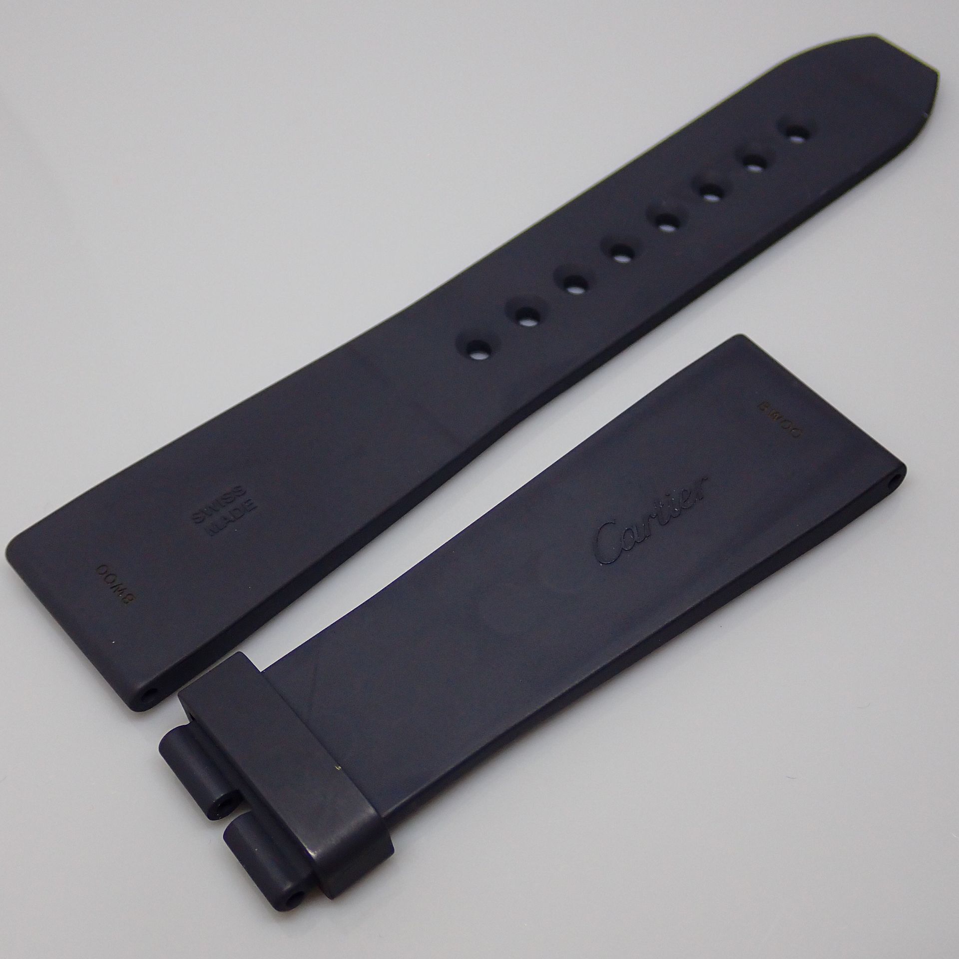 Cartier / Black Rubber Strap - Image 2 of 6