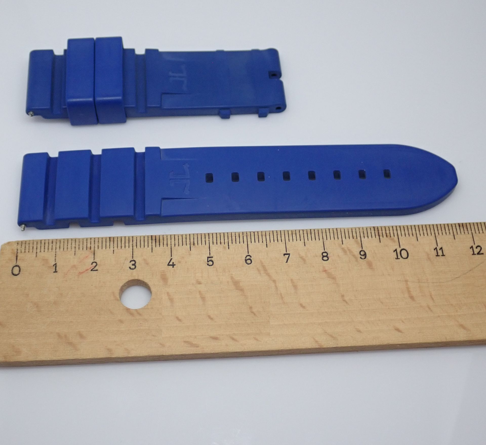 Jaeger LeCoultre / Blue Rubber Strap - Image 3 of 4