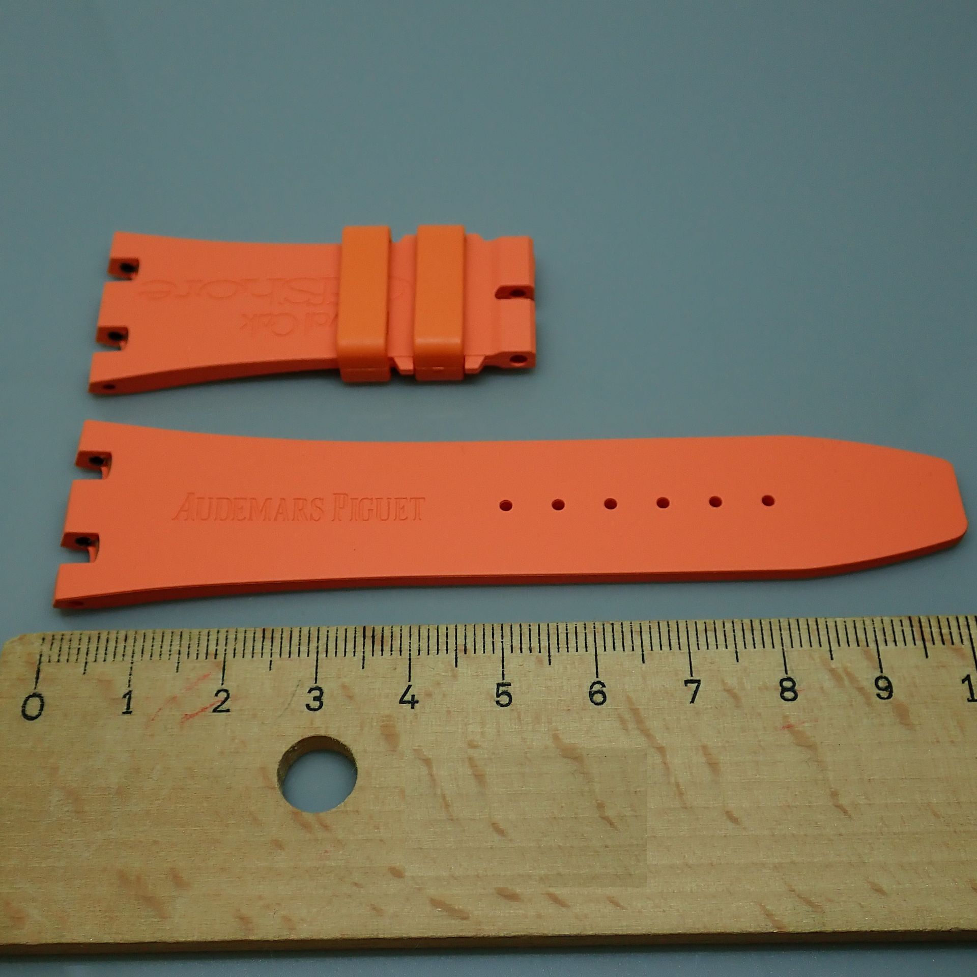 Audemars Piguet / Orange Rubber Strap - Image 3 of 4