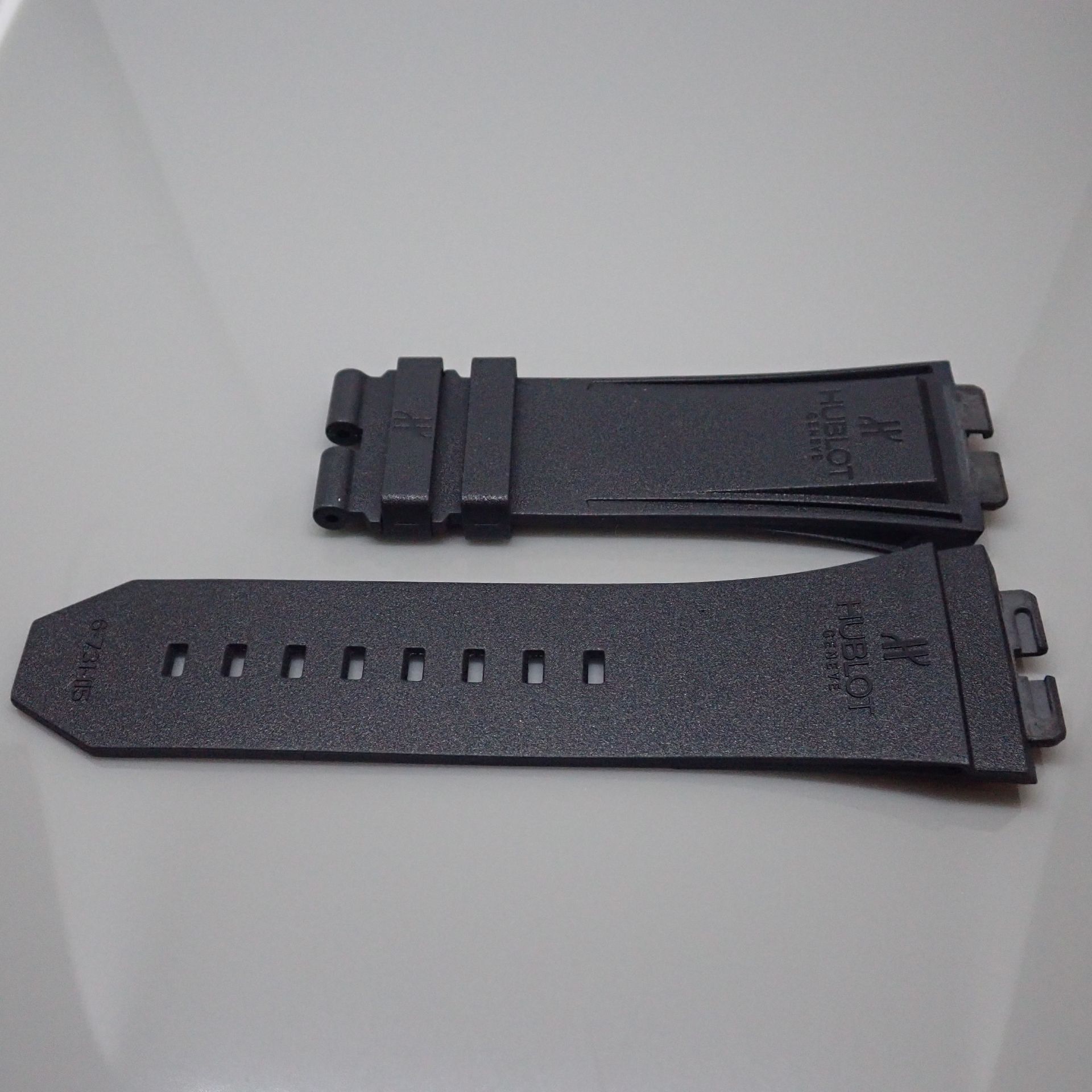 Hublot / Black Rubber Strap - Image 4 of 5